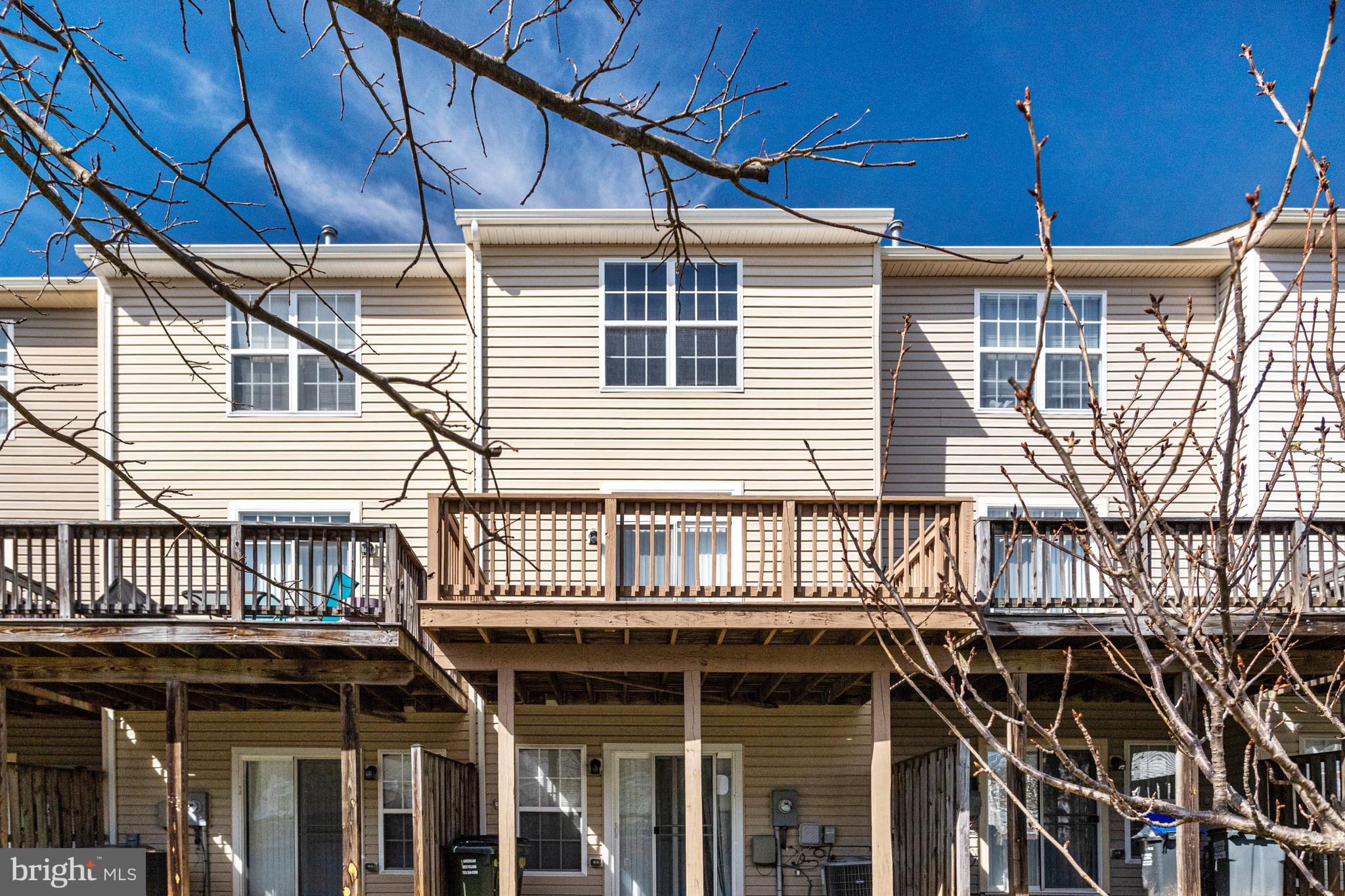 POWELLS RUN VILLAGE COND - Residential