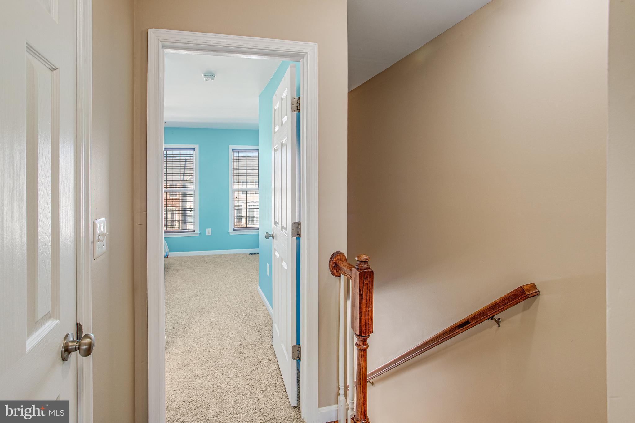 POWELLS RUN VILLAGE COND - Residential