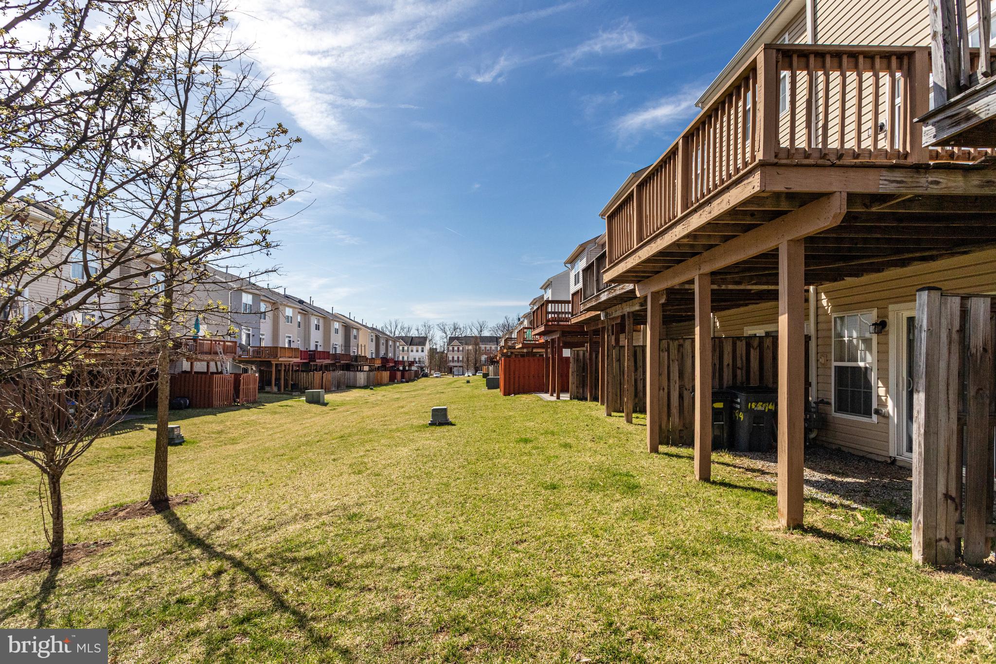 POWELLS RUN VILLAGE COND - Residential