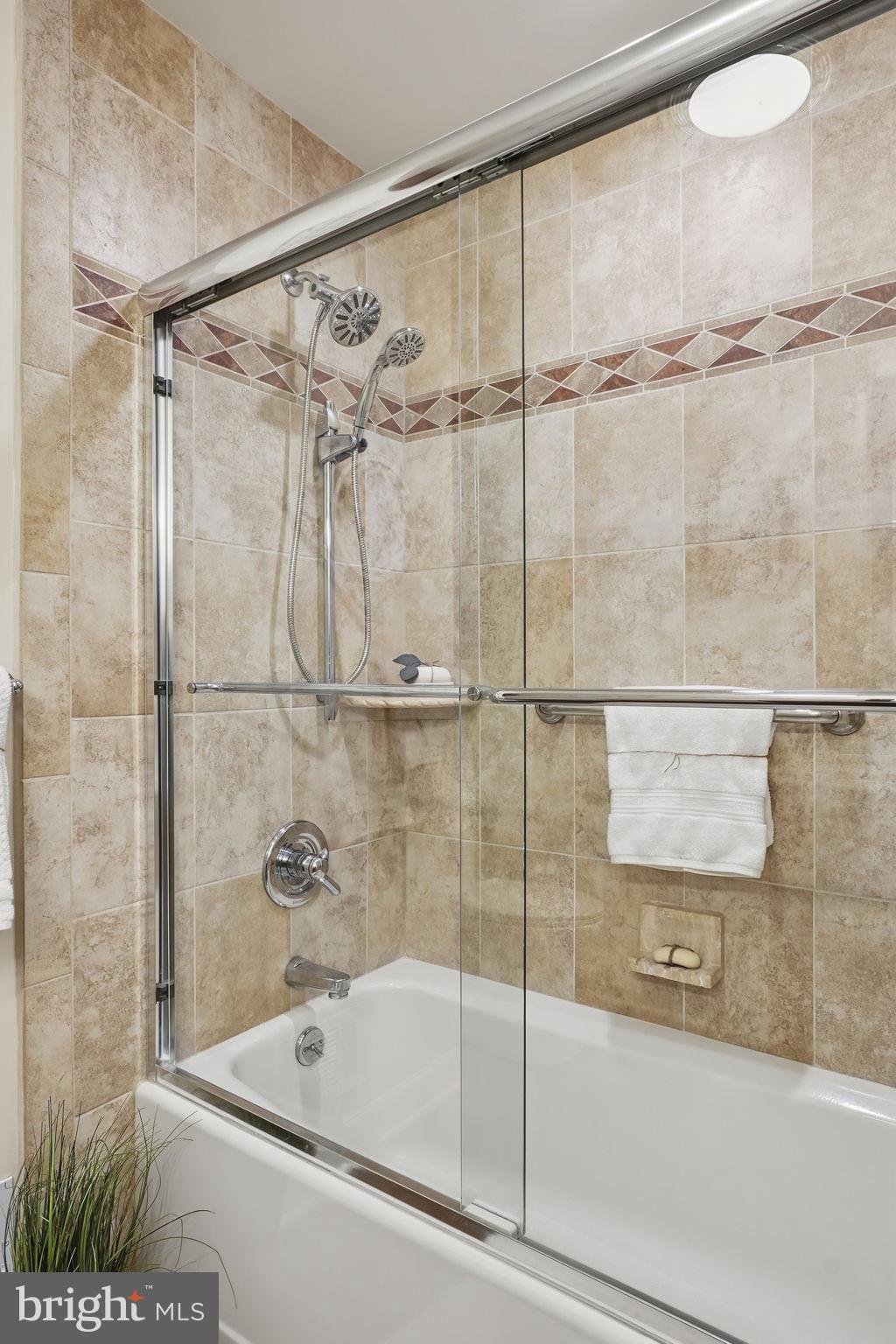 CAPE ST CLAIRE - Residential