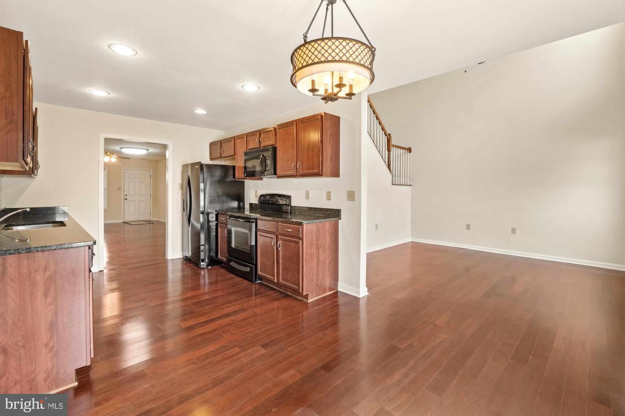 BRIAR RUN - Residential