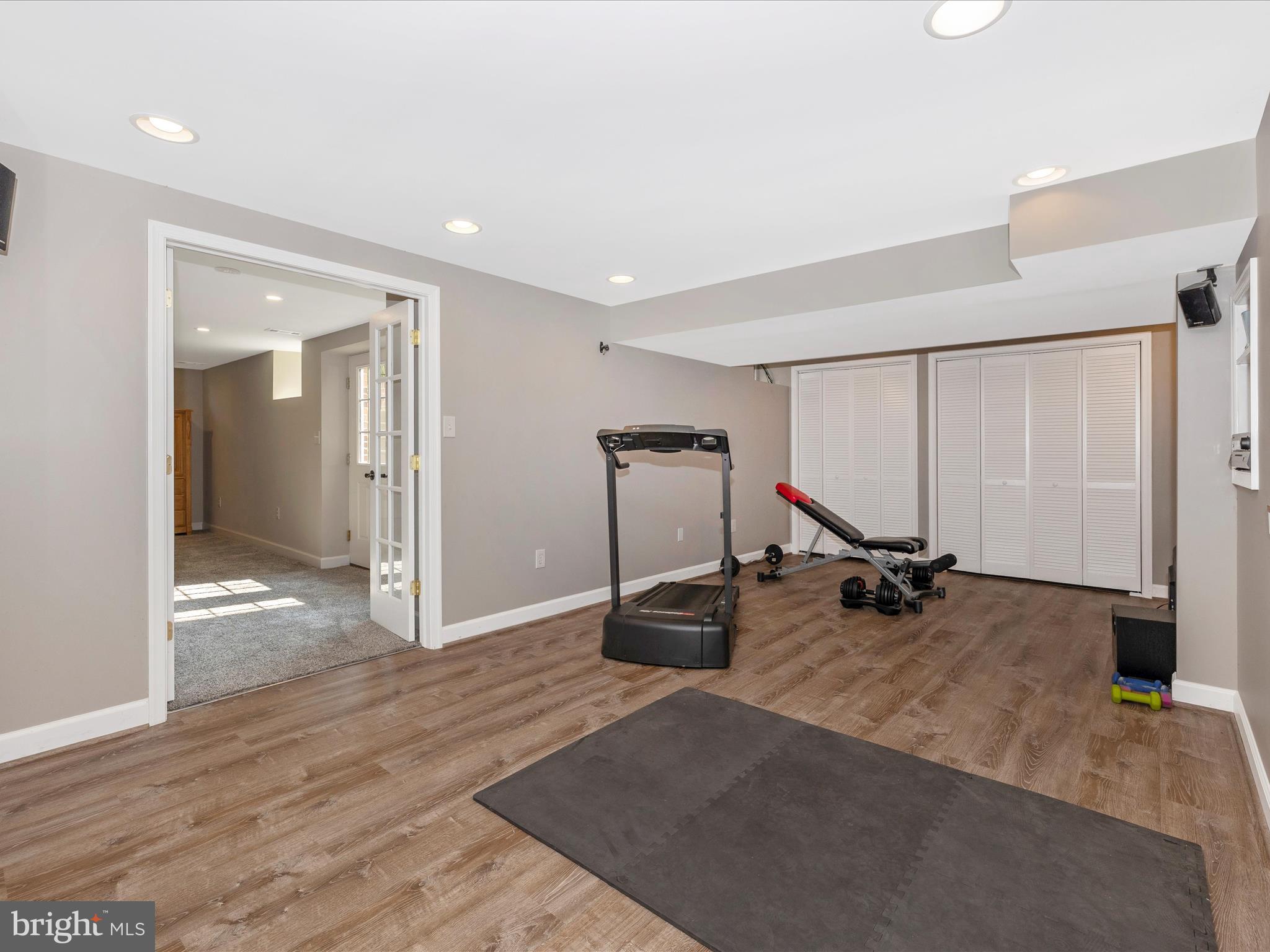 RIVER DOWNS - Residential