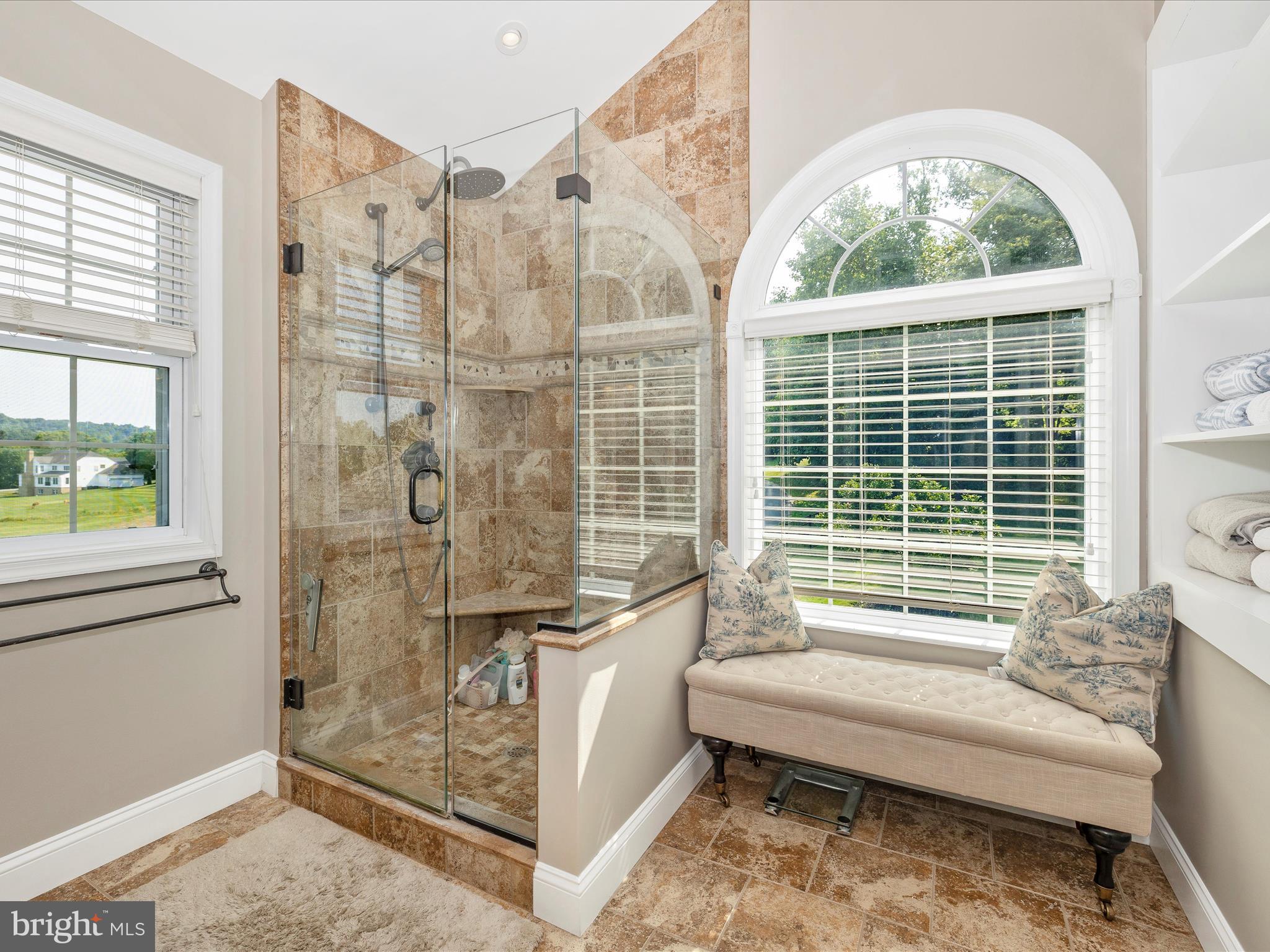 RIVER DOWNS - Residential