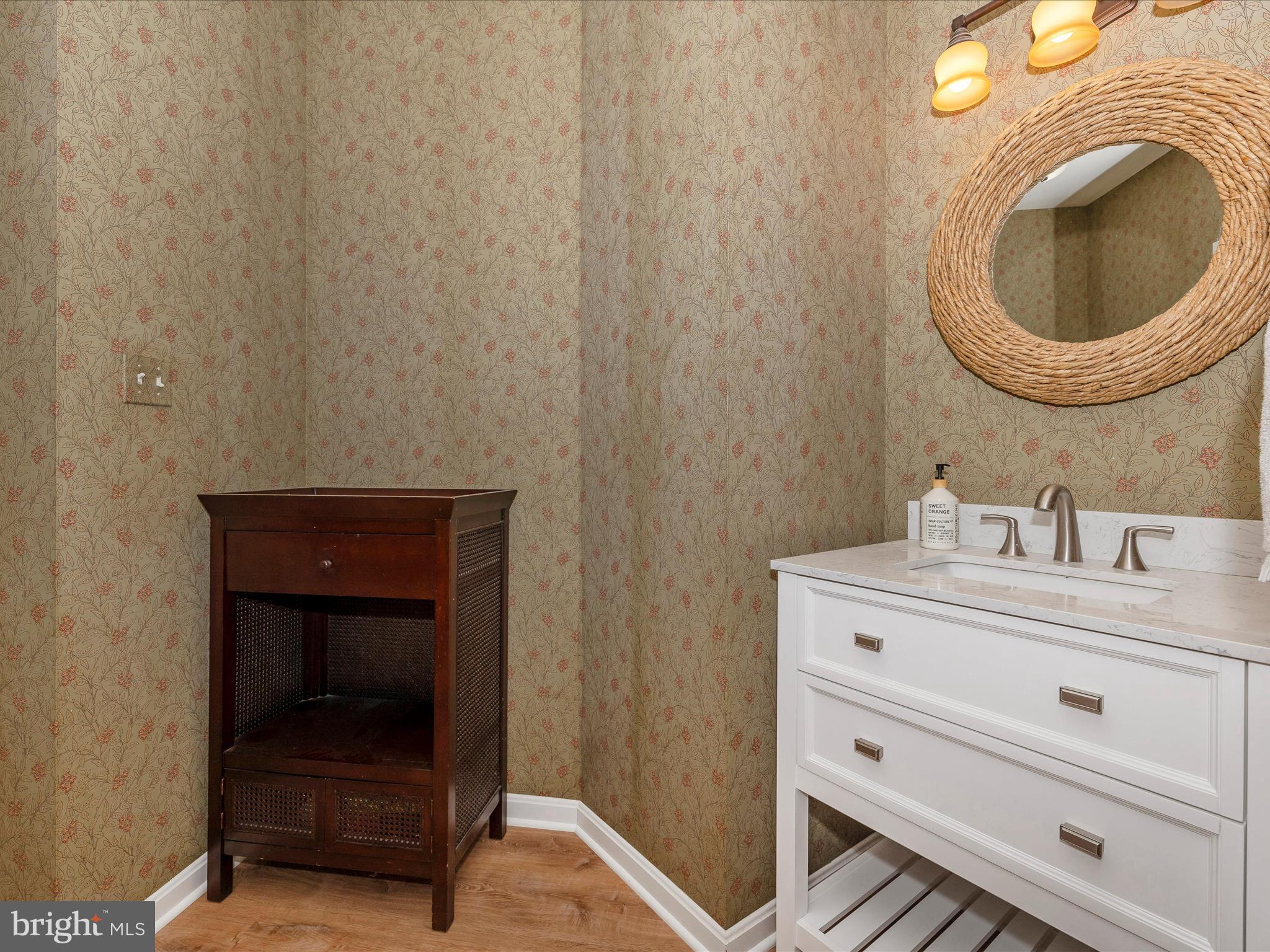 RIVER DOWNS - Residential