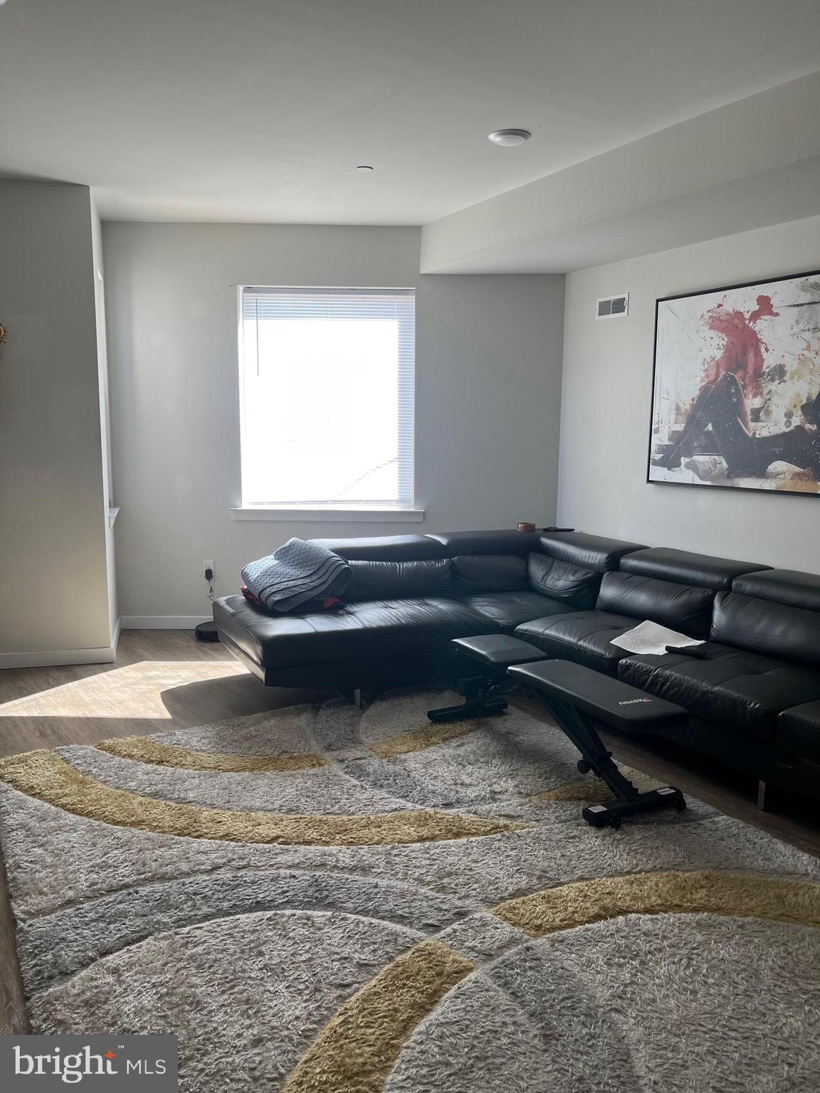 OLDE KENSINGTON - Residential Income