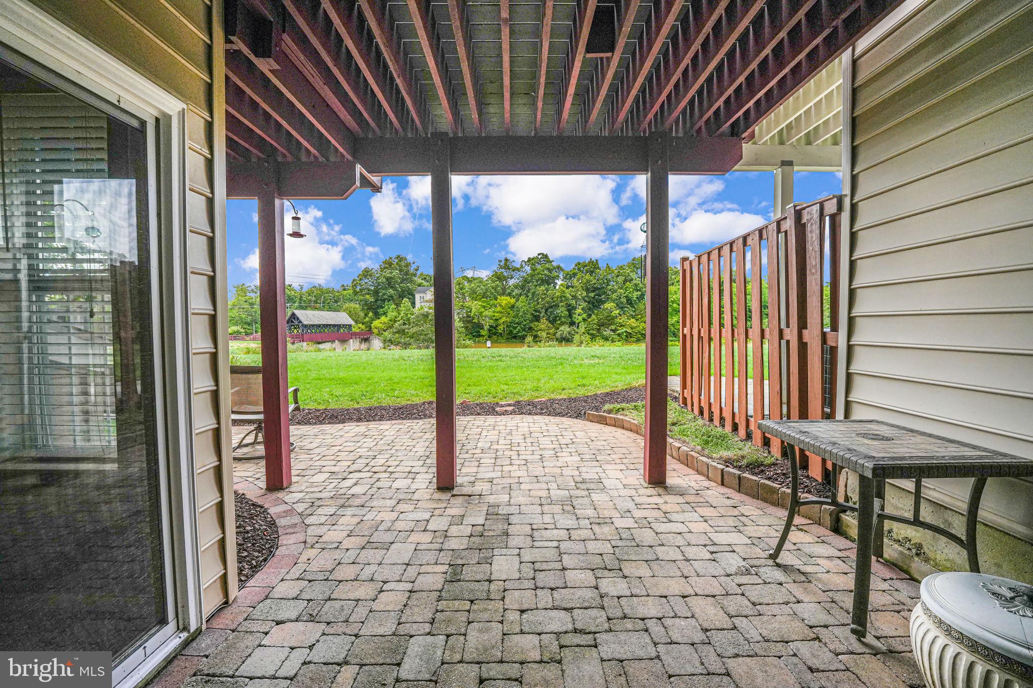 NORTHLAKE - Residential