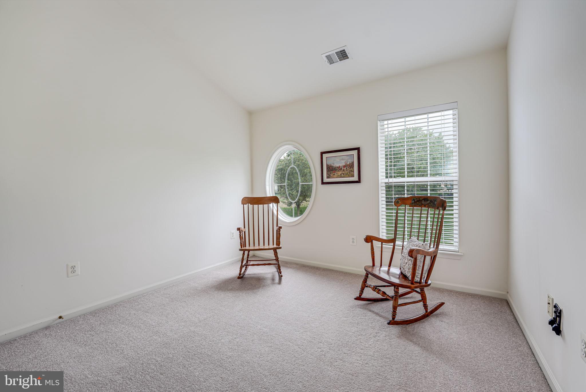 NORTHLAKE - Residential