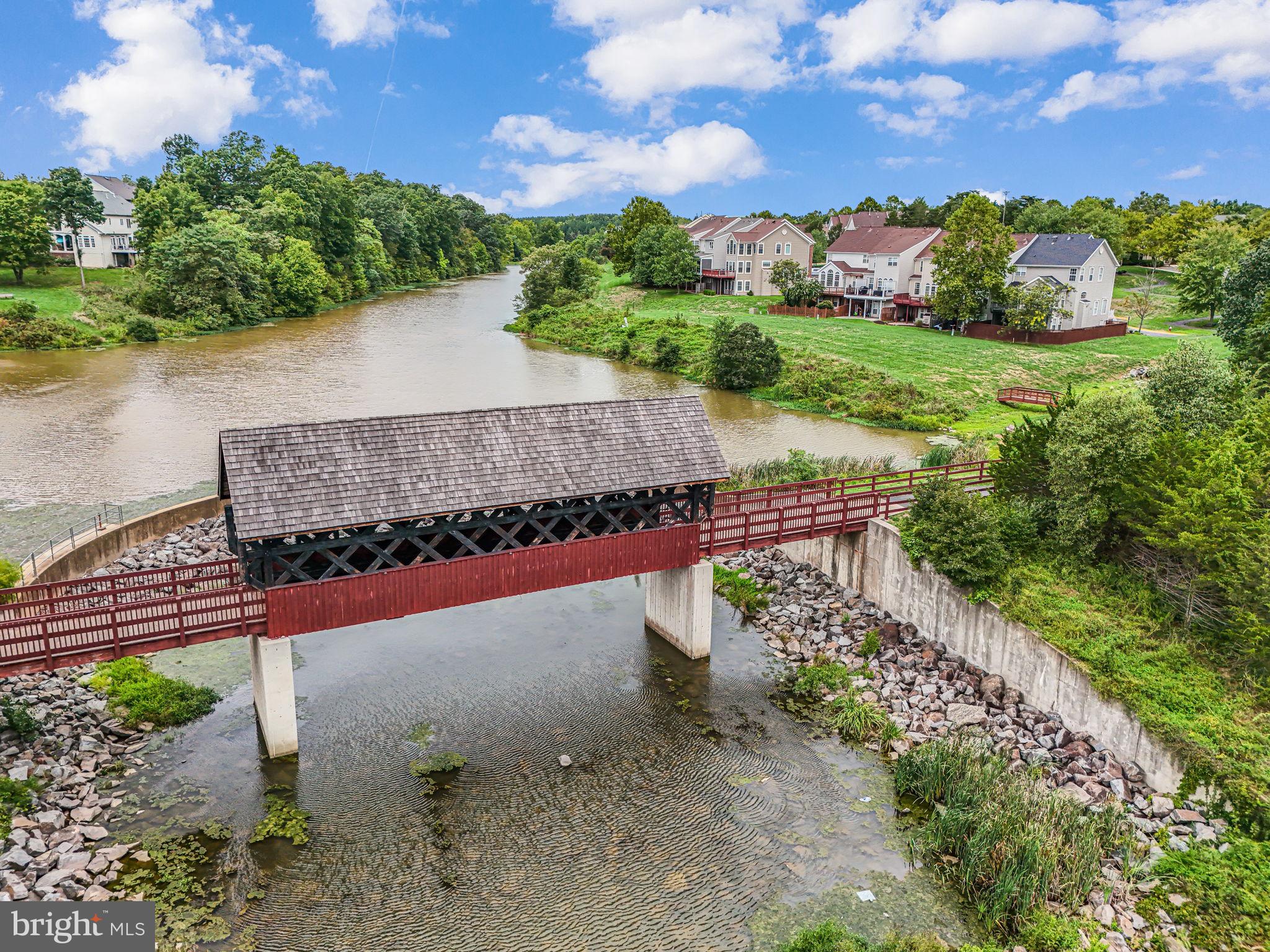 NORTHLAKE - Residential