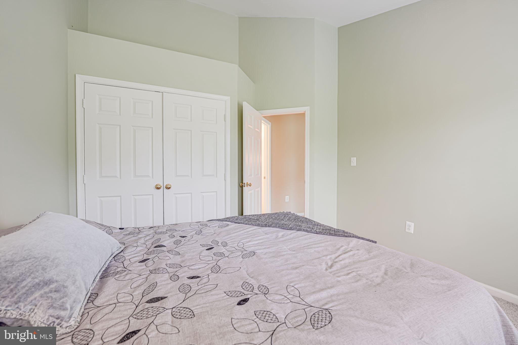 NORTHLAKE - Residential