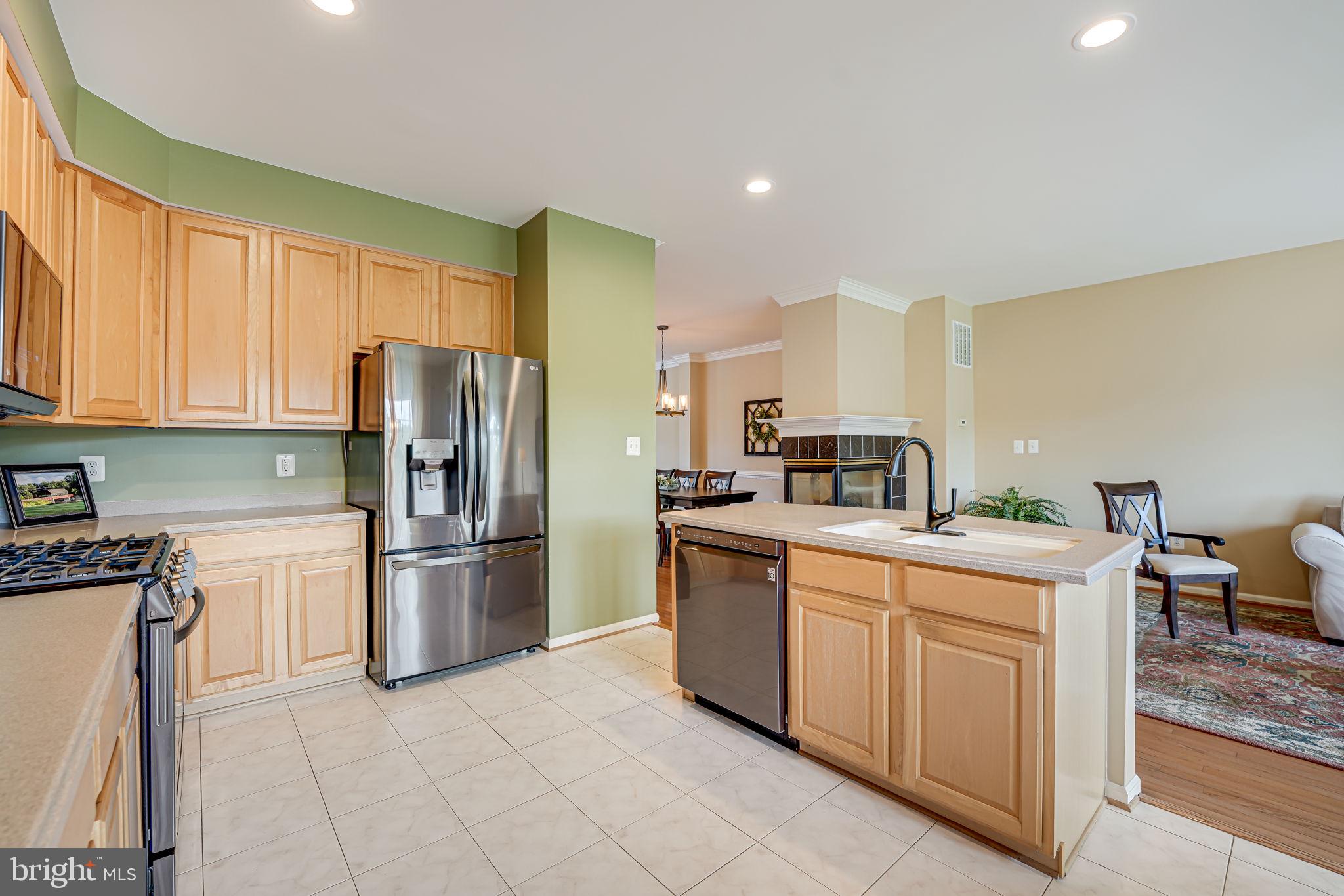 NORTHLAKE - Residential