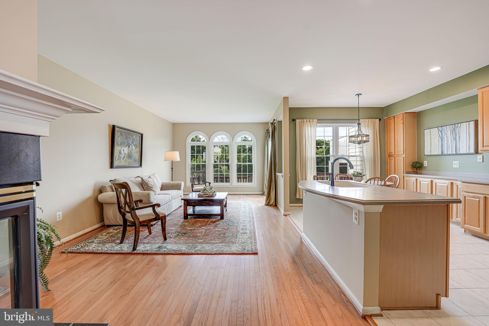 NORTHLAKE - Residential