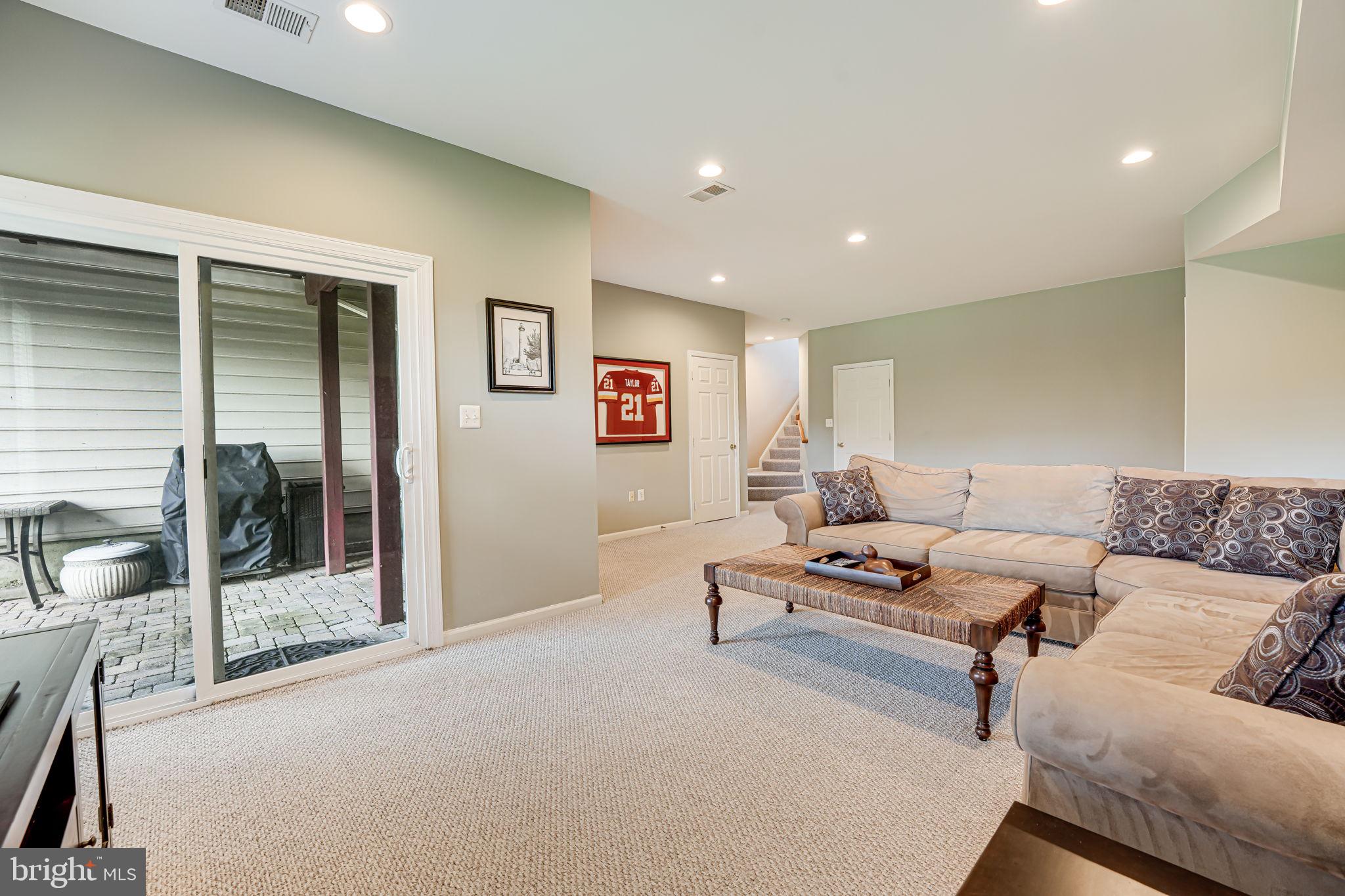 NORTHLAKE - Residential