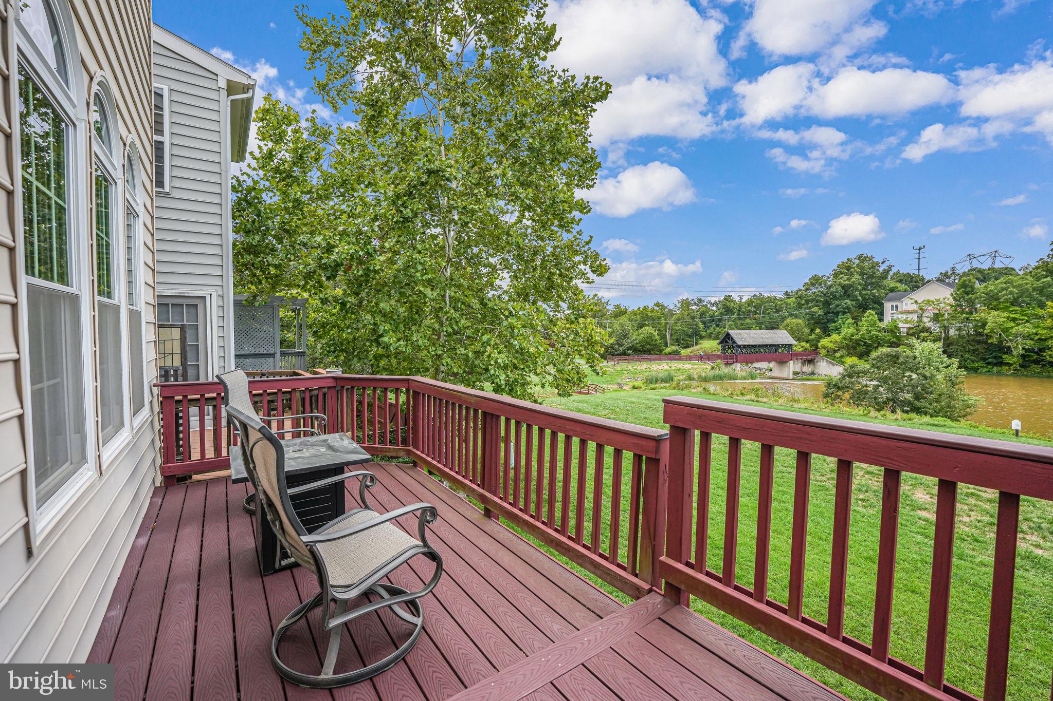 NORTHLAKE - Residential