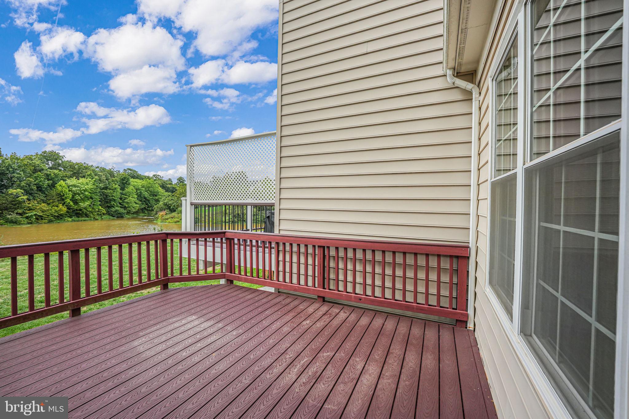 NORTHLAKE - Residential