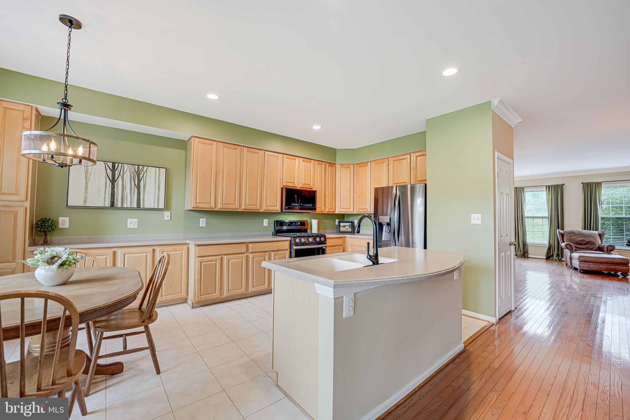 NORTHLAKE - Residential