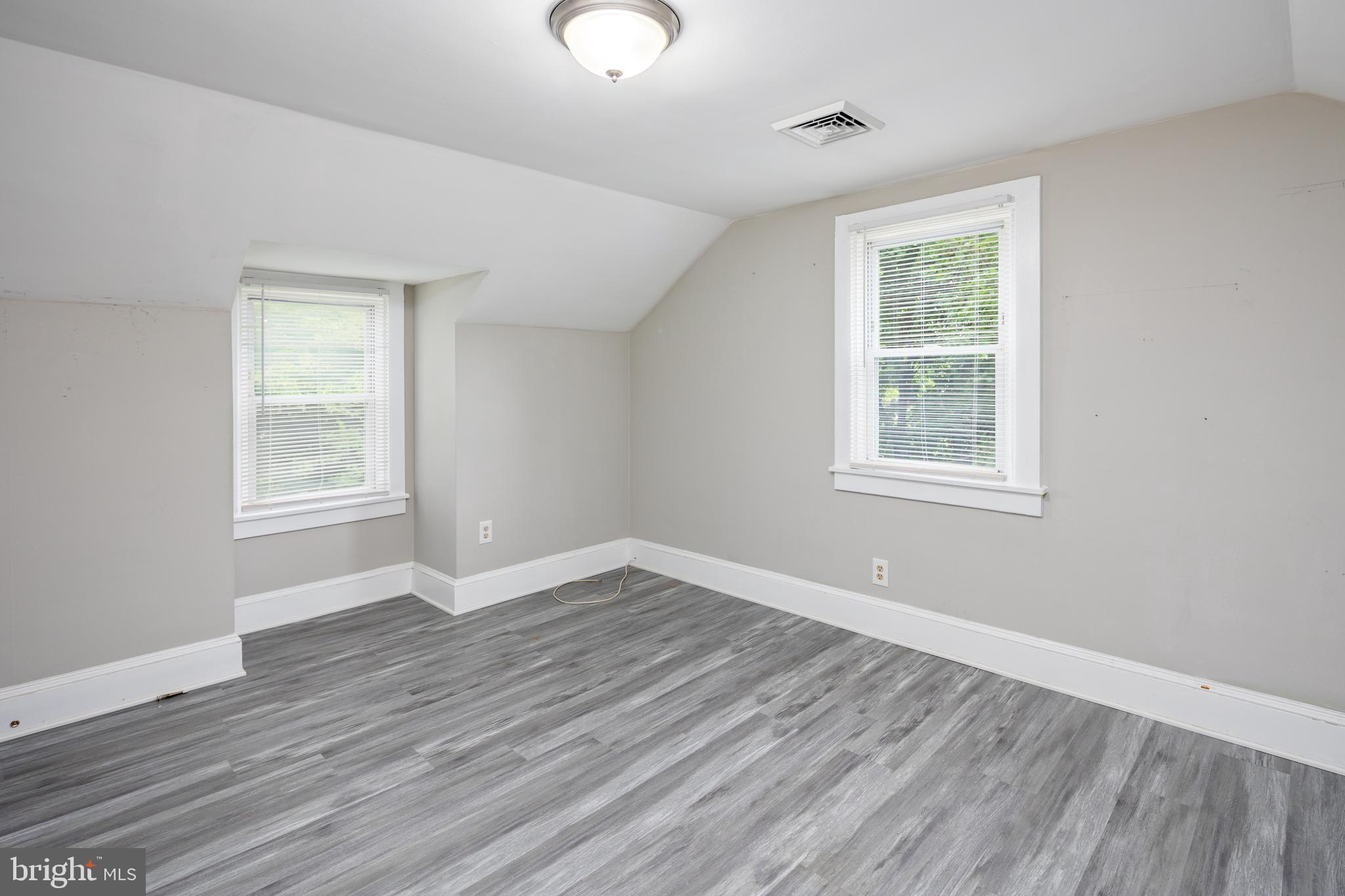 PARKTON - Residential