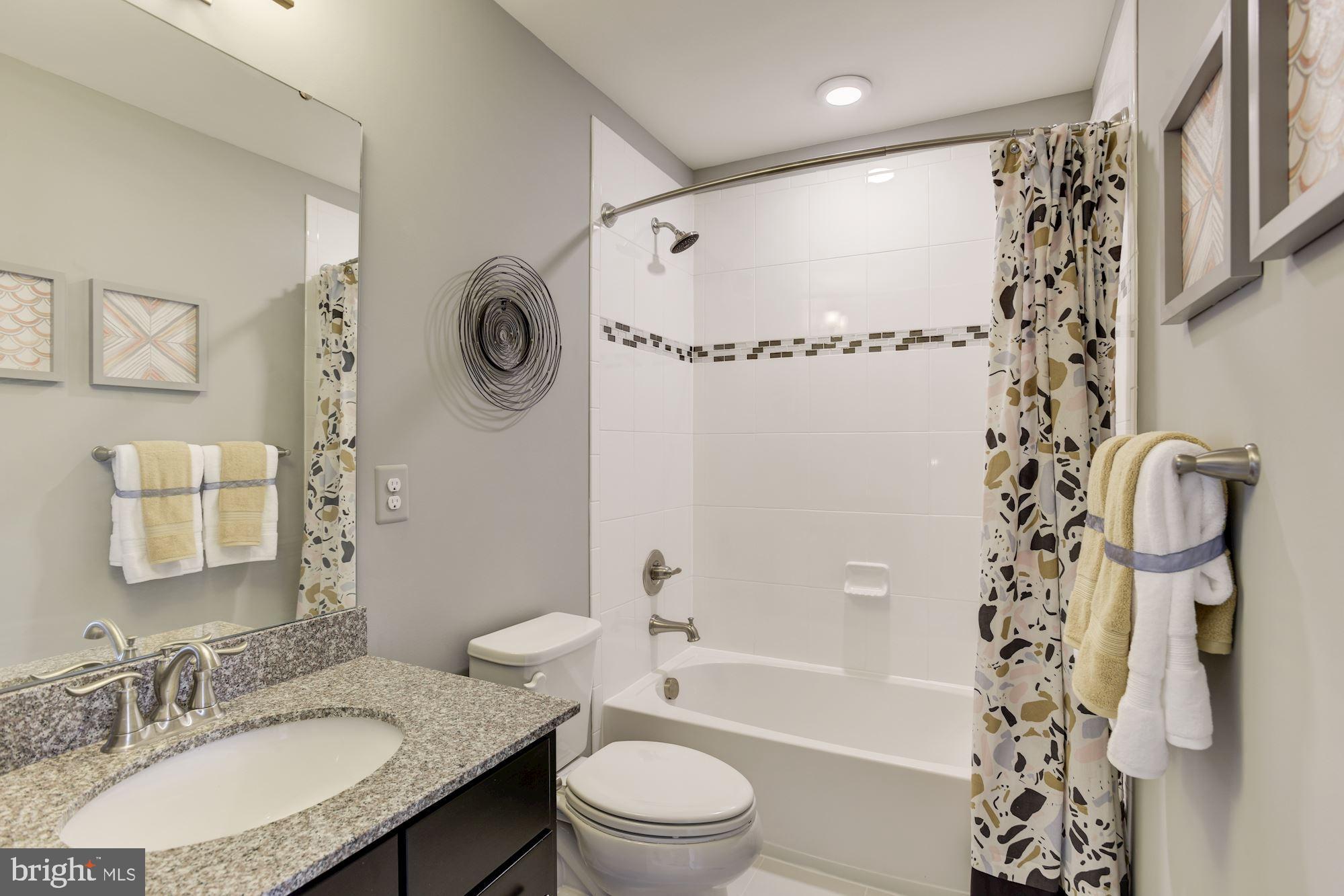 LAKE LINGANORE OAKDALE - Residential