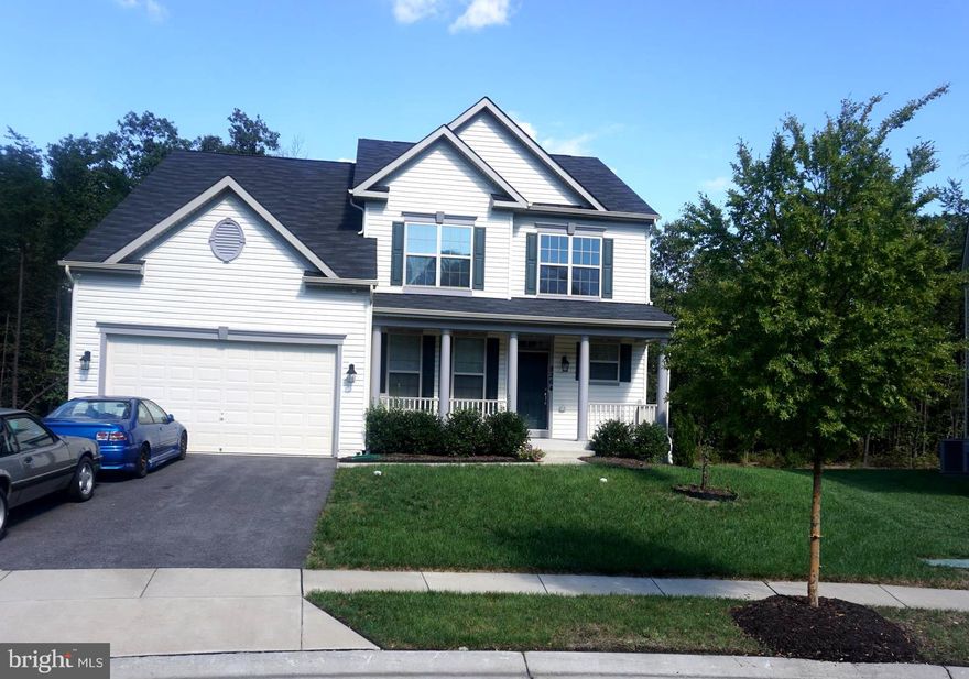 Beautiful Open Colonial, Hardwood Floors, Neutral Carpet, Interior Columns, 9' & Vaulted Ceilings.  Main Level Has Gorgeous Kitchen w/ Cherry Cabinets, Granite, Breakfast Nook & Dining Rm. All Appliances Convey.  Den & Office or Playroom on the main level too!  Covered Front Porch, Cul-de-sac location & property backs wooded nbrhd conservation area great privacy.  Master Suite W/Luxury Bath.