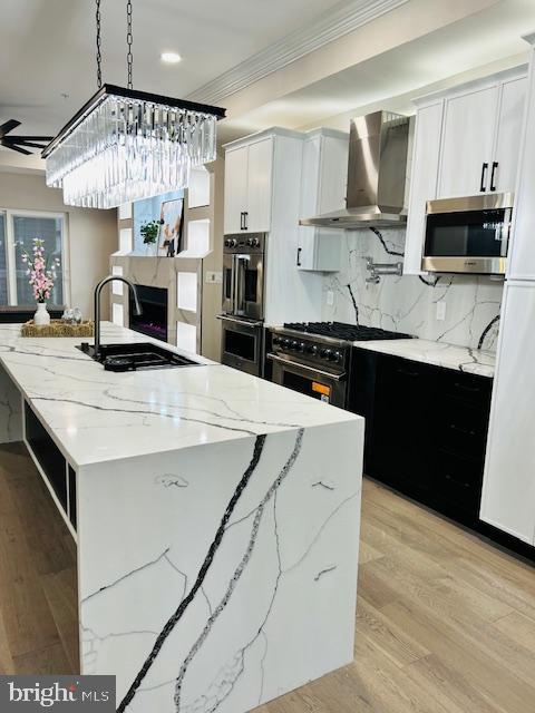 QUEEN VILLAGE - Residential