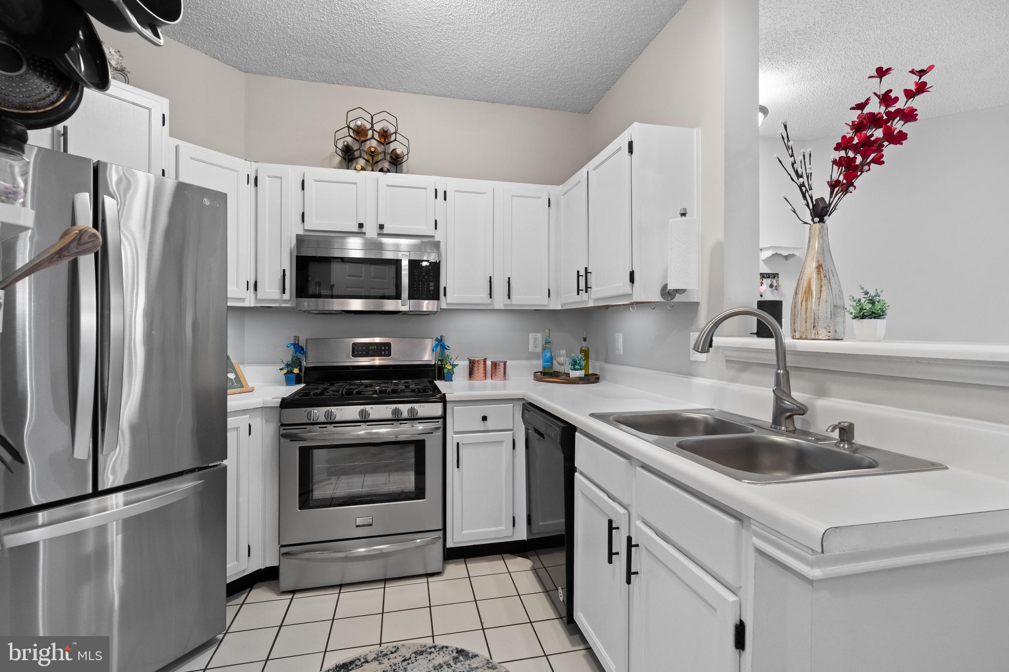 STONECROFT CONDO - Residential