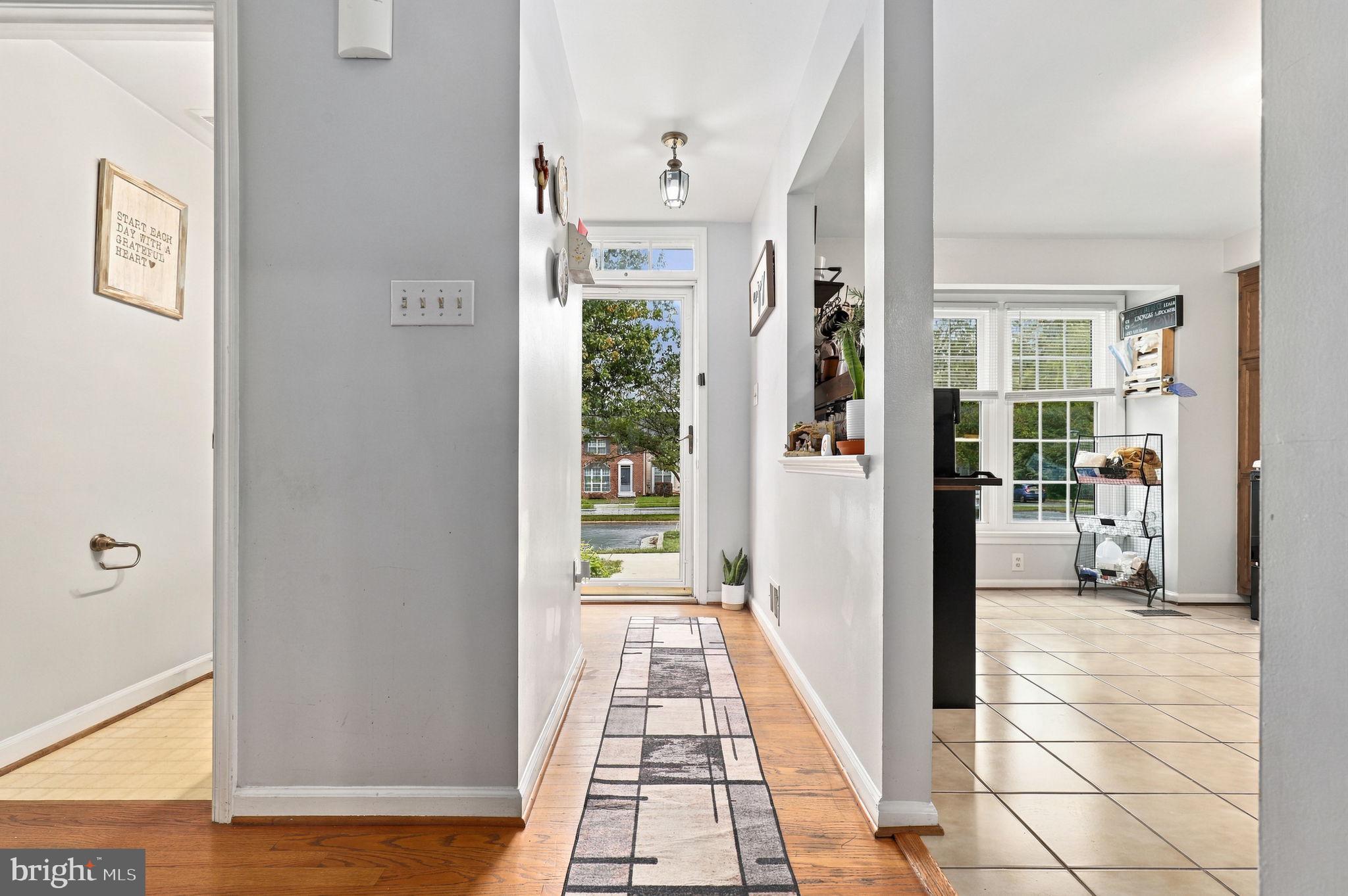 7992 WINDSAIL COURT