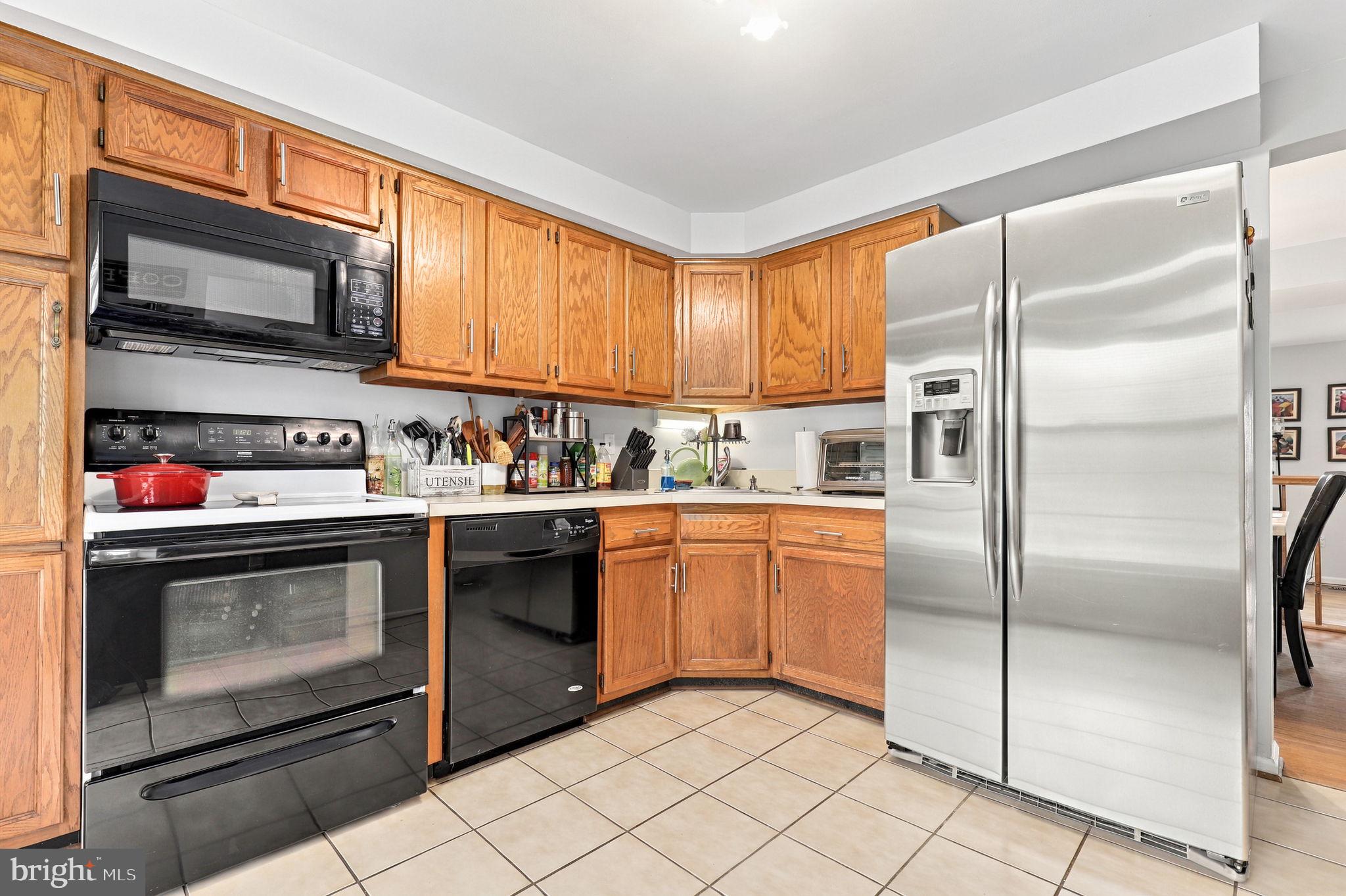 7992 WINDSAIL COURT