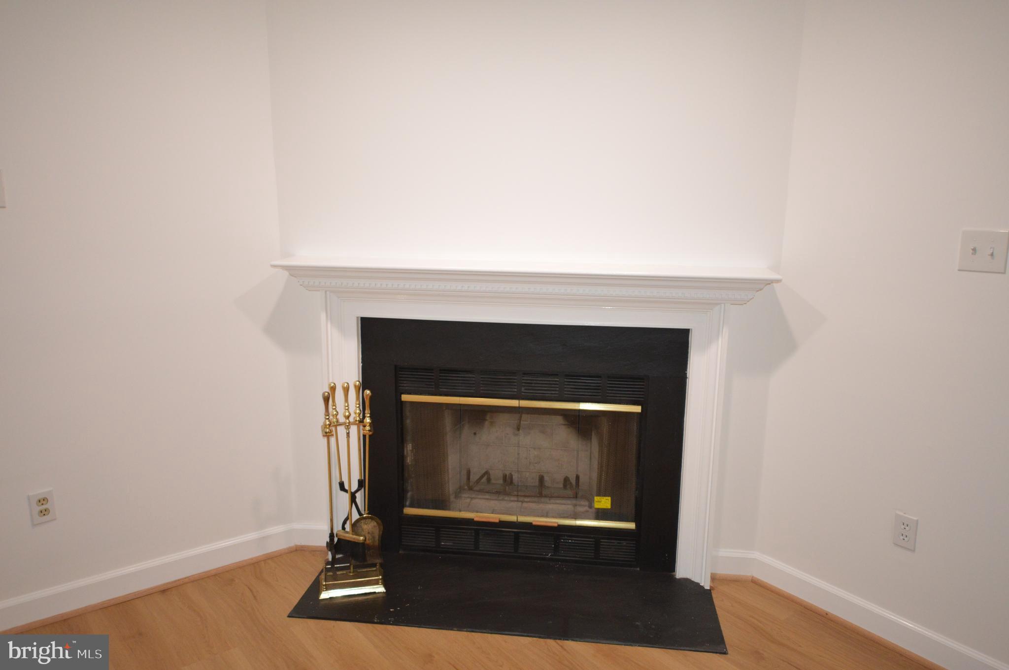 SUMMIT CREEK - Residential