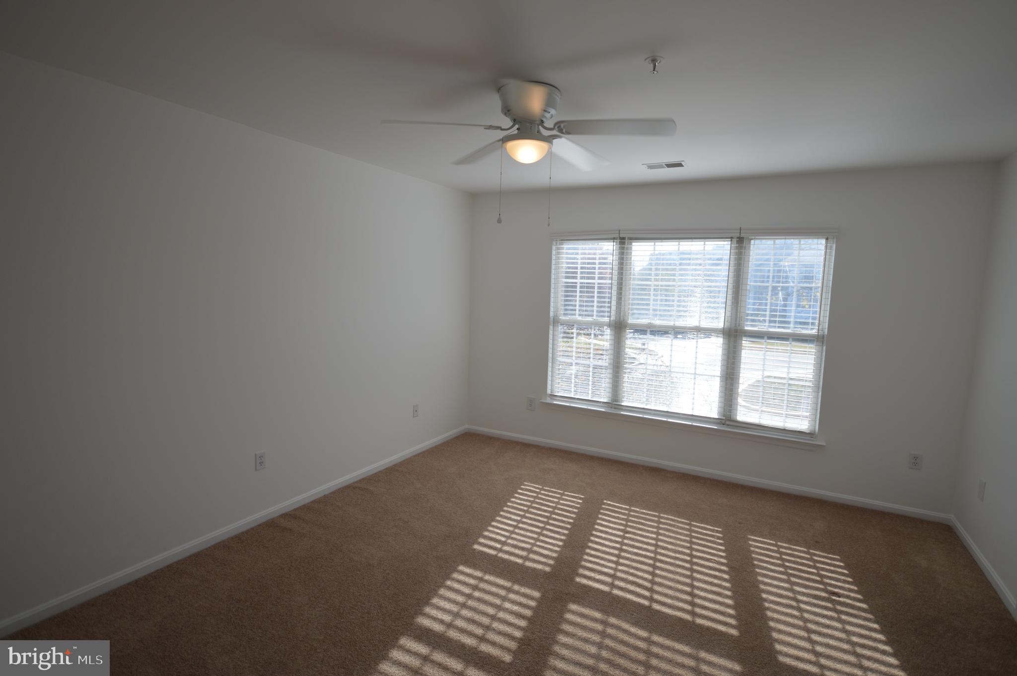 SUMMIT CREEK - Residential