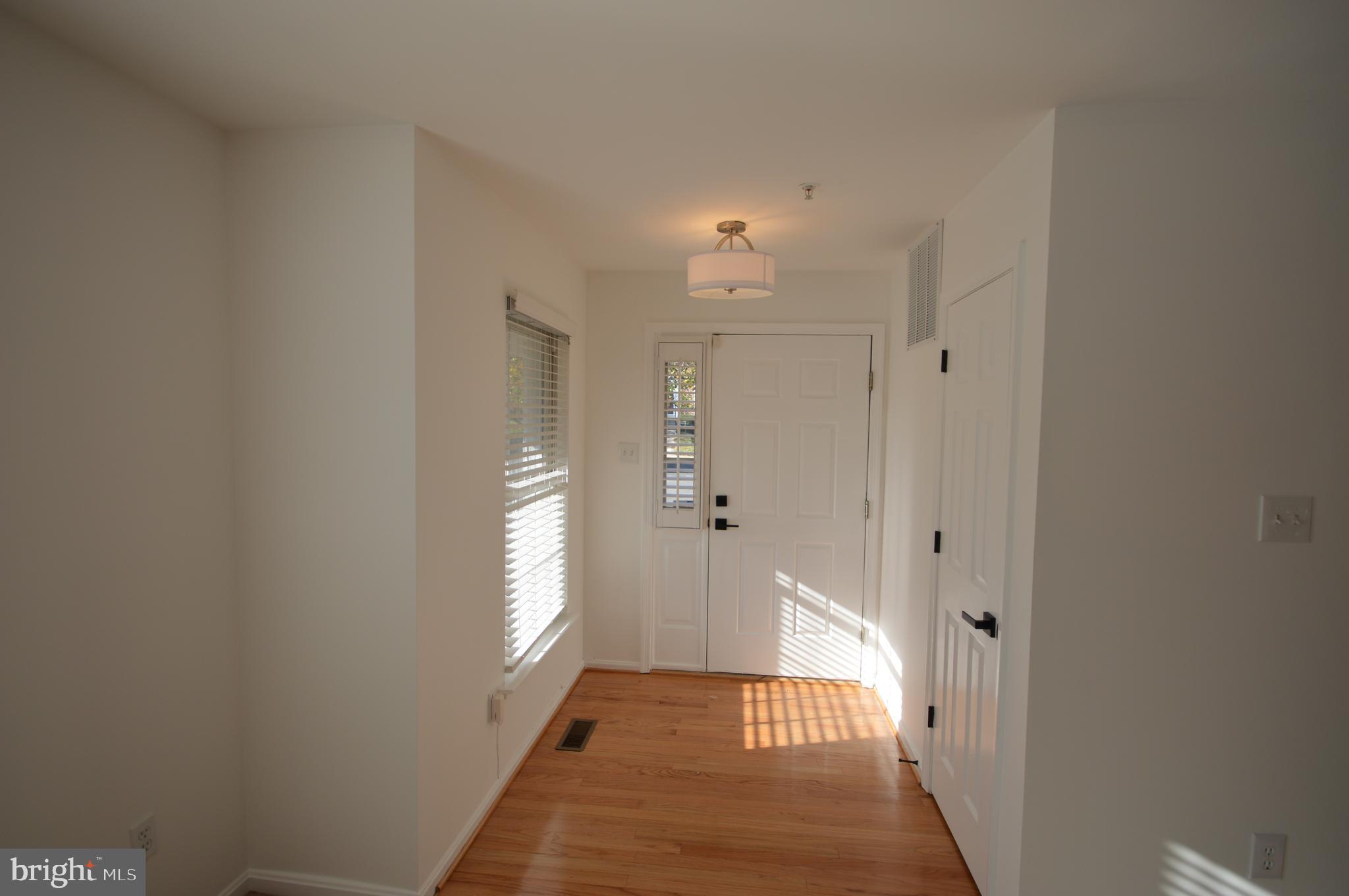 SUMMIT CREEK - Residential