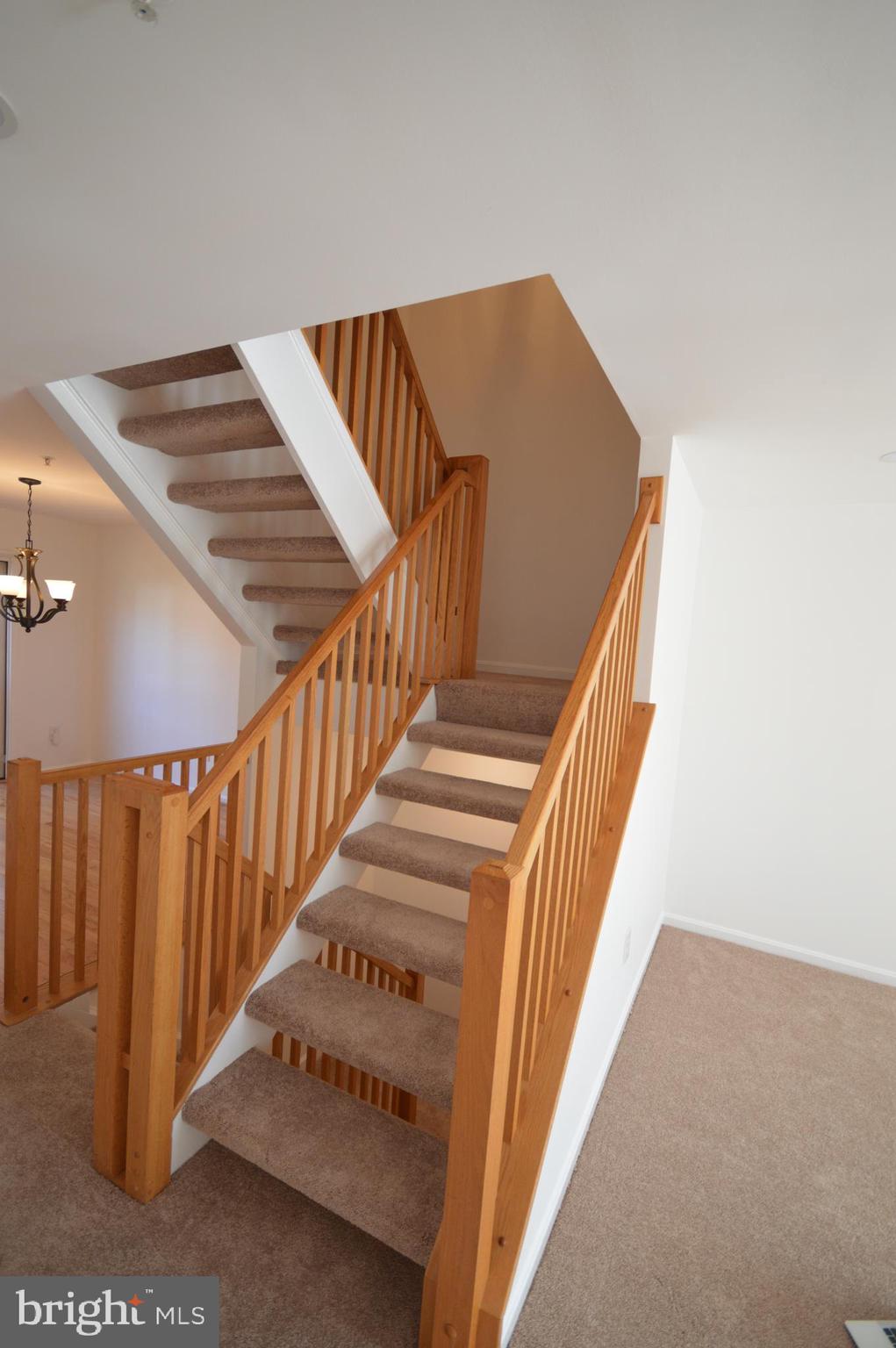 SUMMIT CREEK - Residential