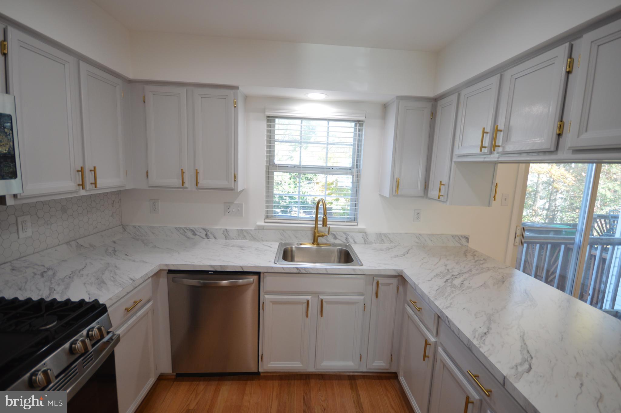 SUMMIT CREEK - Residential