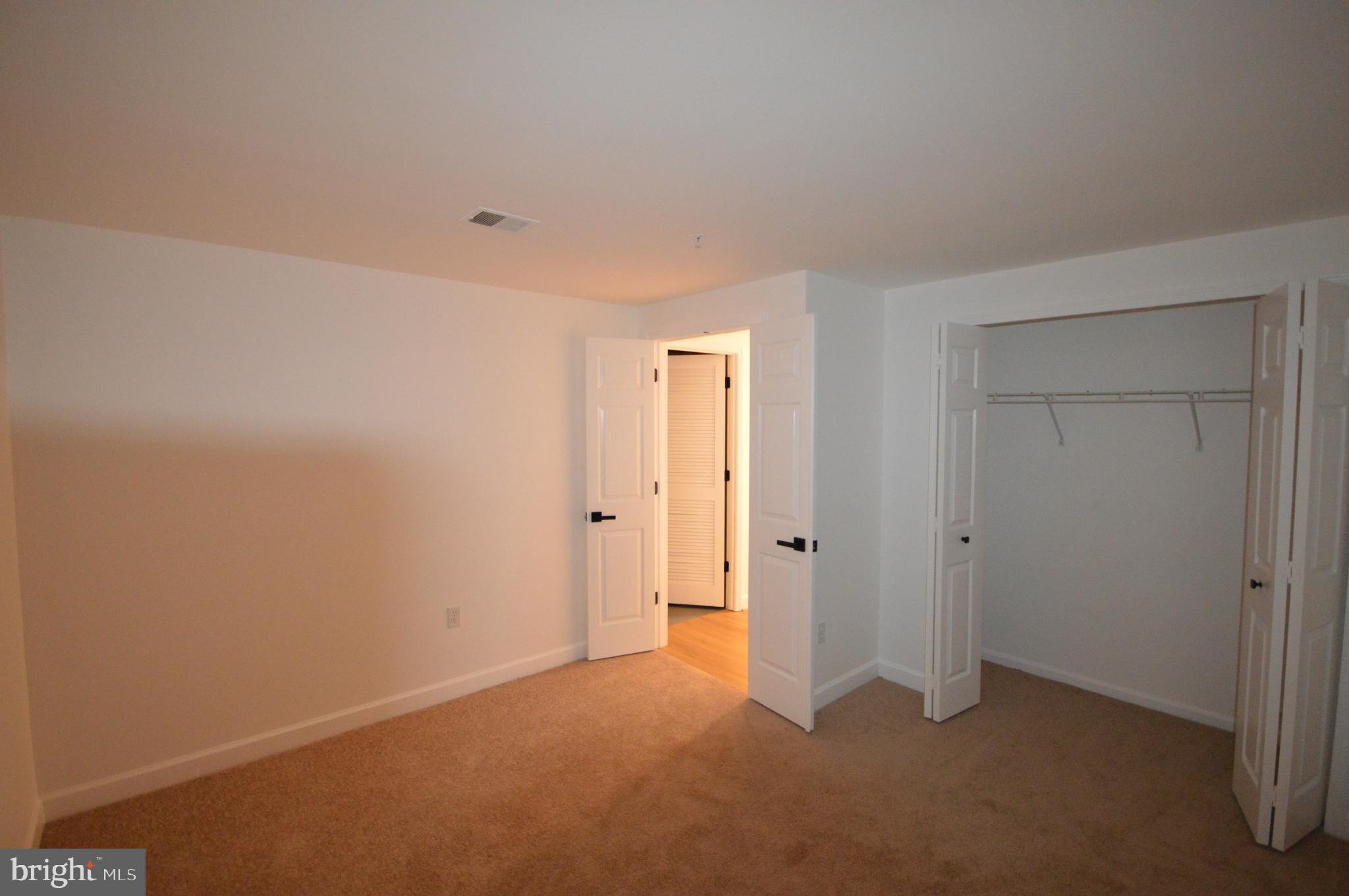 SUMMIT CREEK - Residential