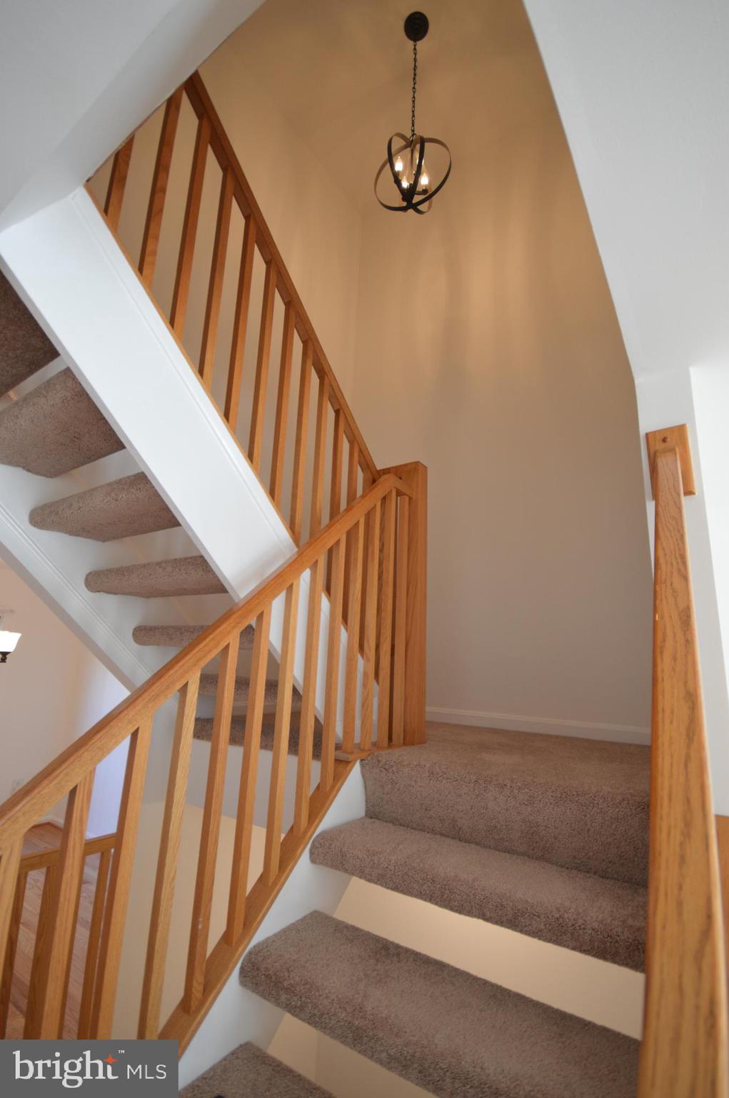 SUMMIT CREEK - Residential