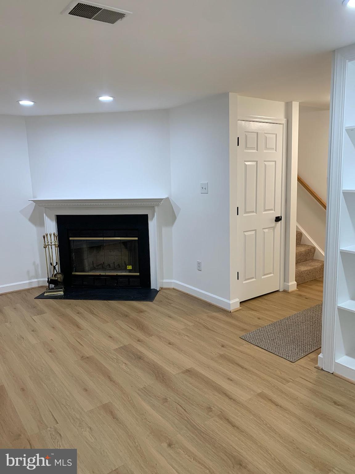 SUMMIT CREEK - Residential