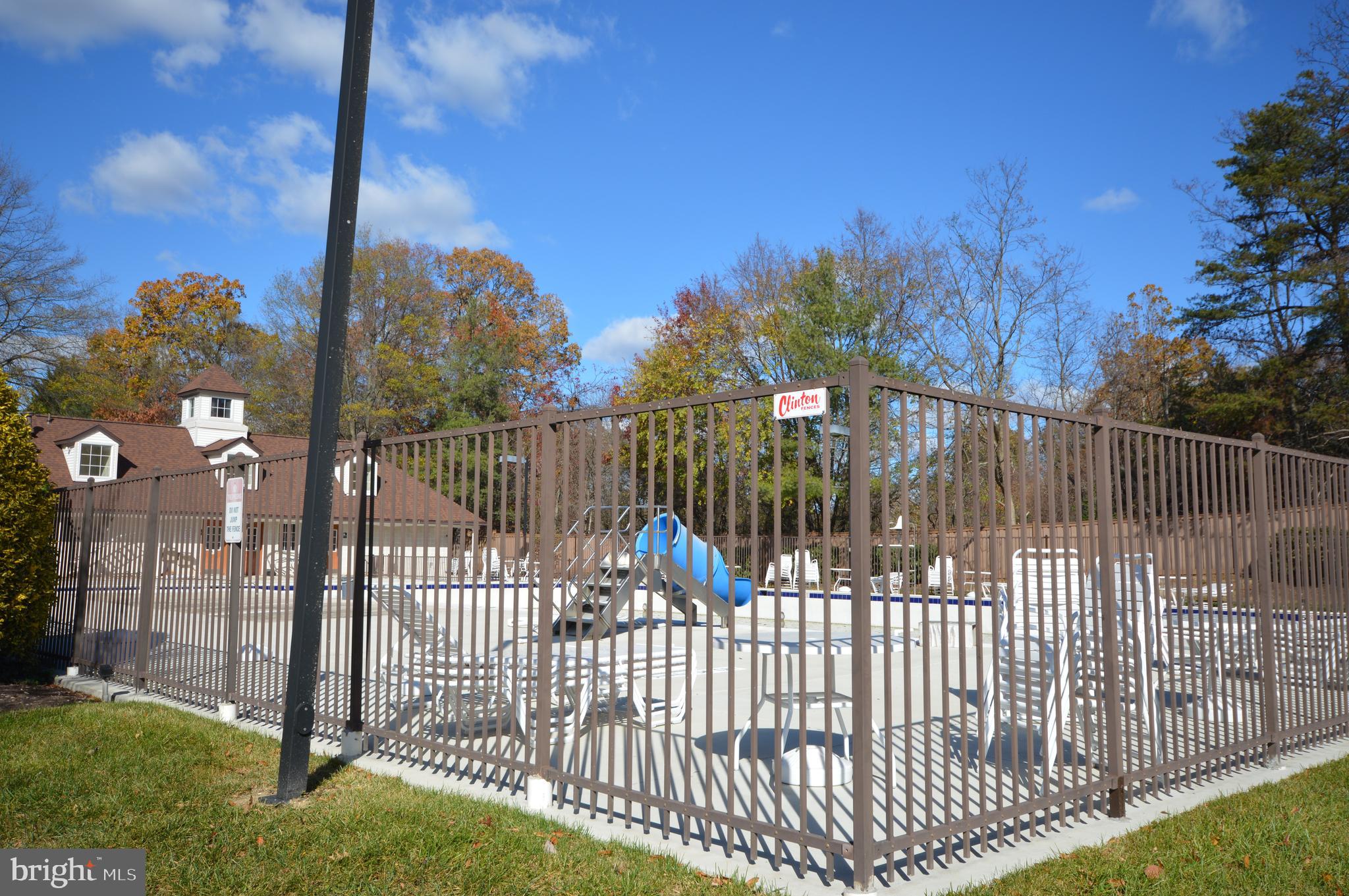 SUMMIT CREEK - Residential