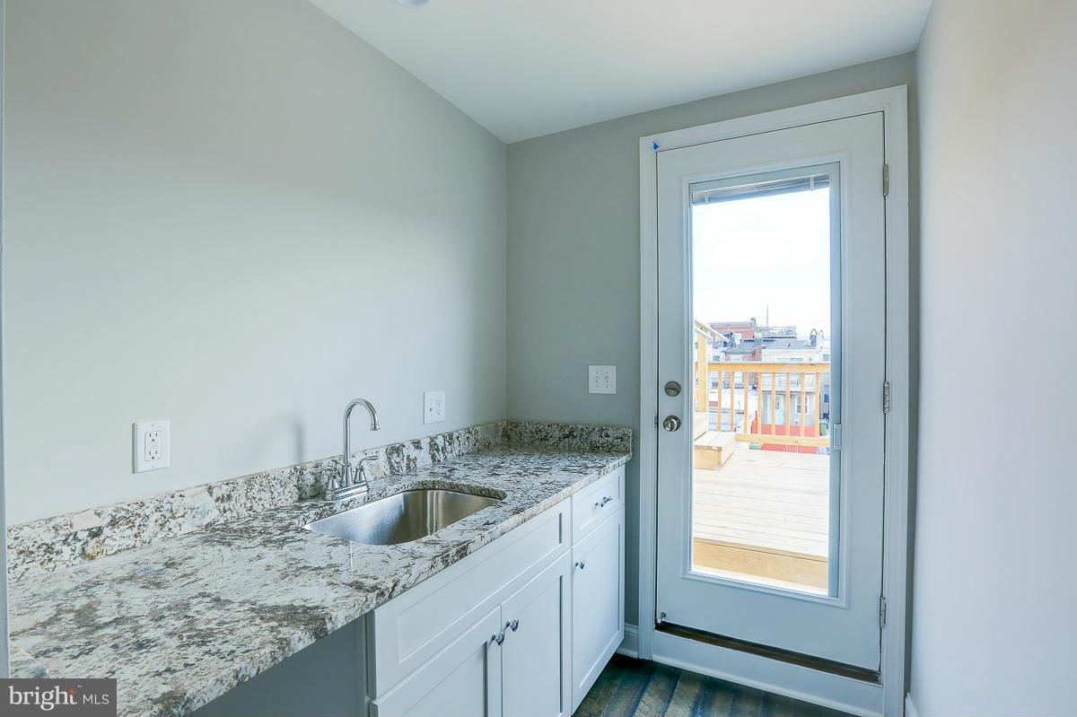 BUTCHER'S HILL - Residential