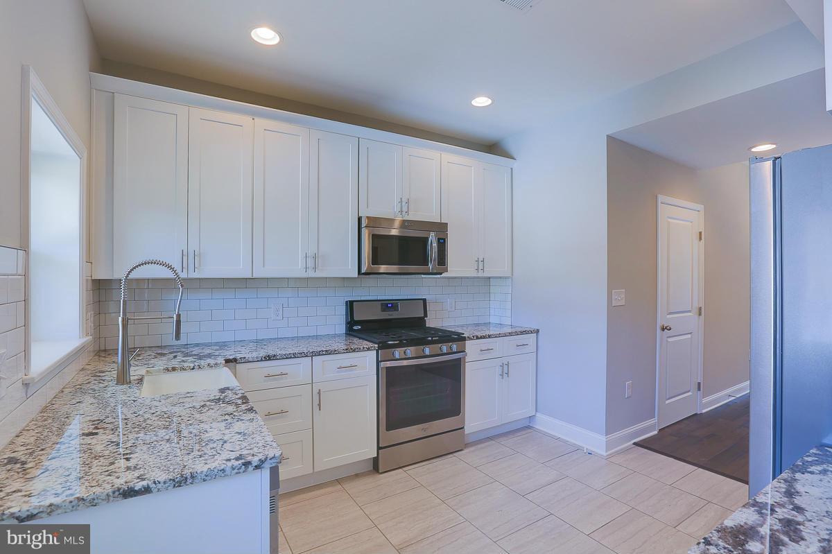 BUTCHER'S HILL - Residential