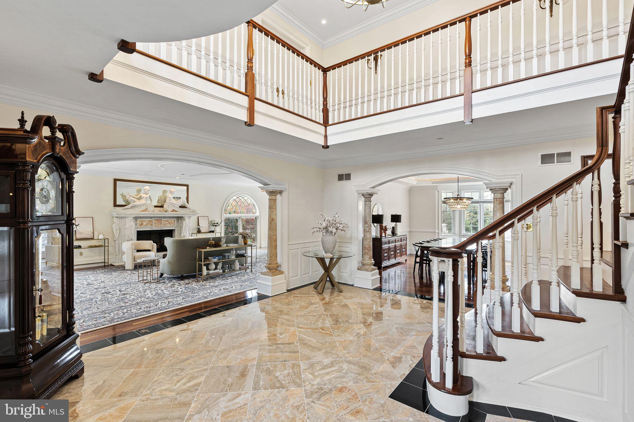 2 GREYSTONE CIRCLE