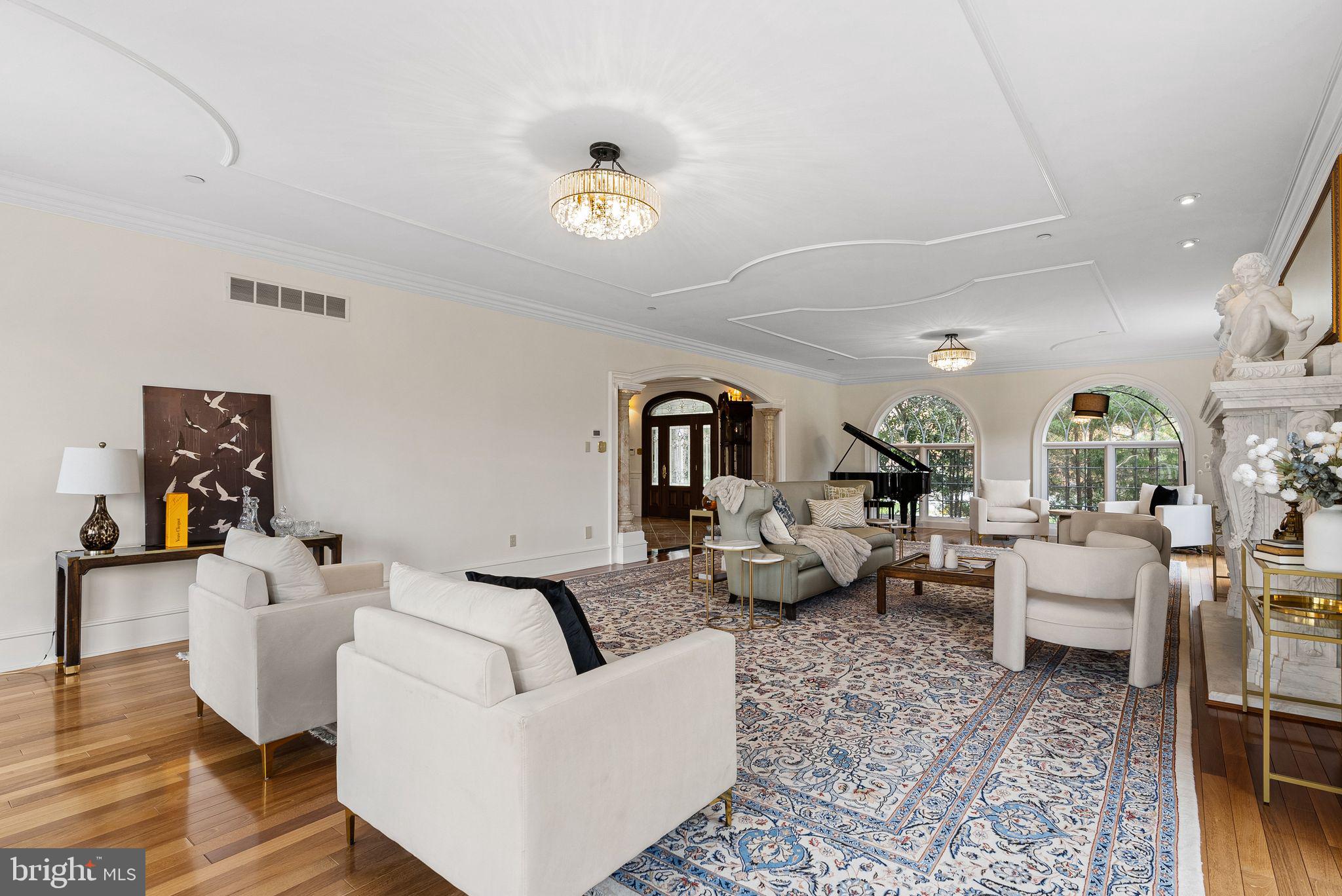 2 GREYSTONE CIRCLE
