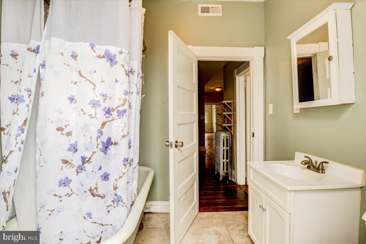 RESERVOIR HILL - Residential Lease