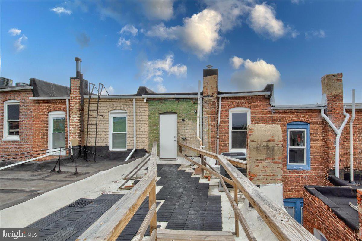 RESERVOIR HILL - Residential Lease