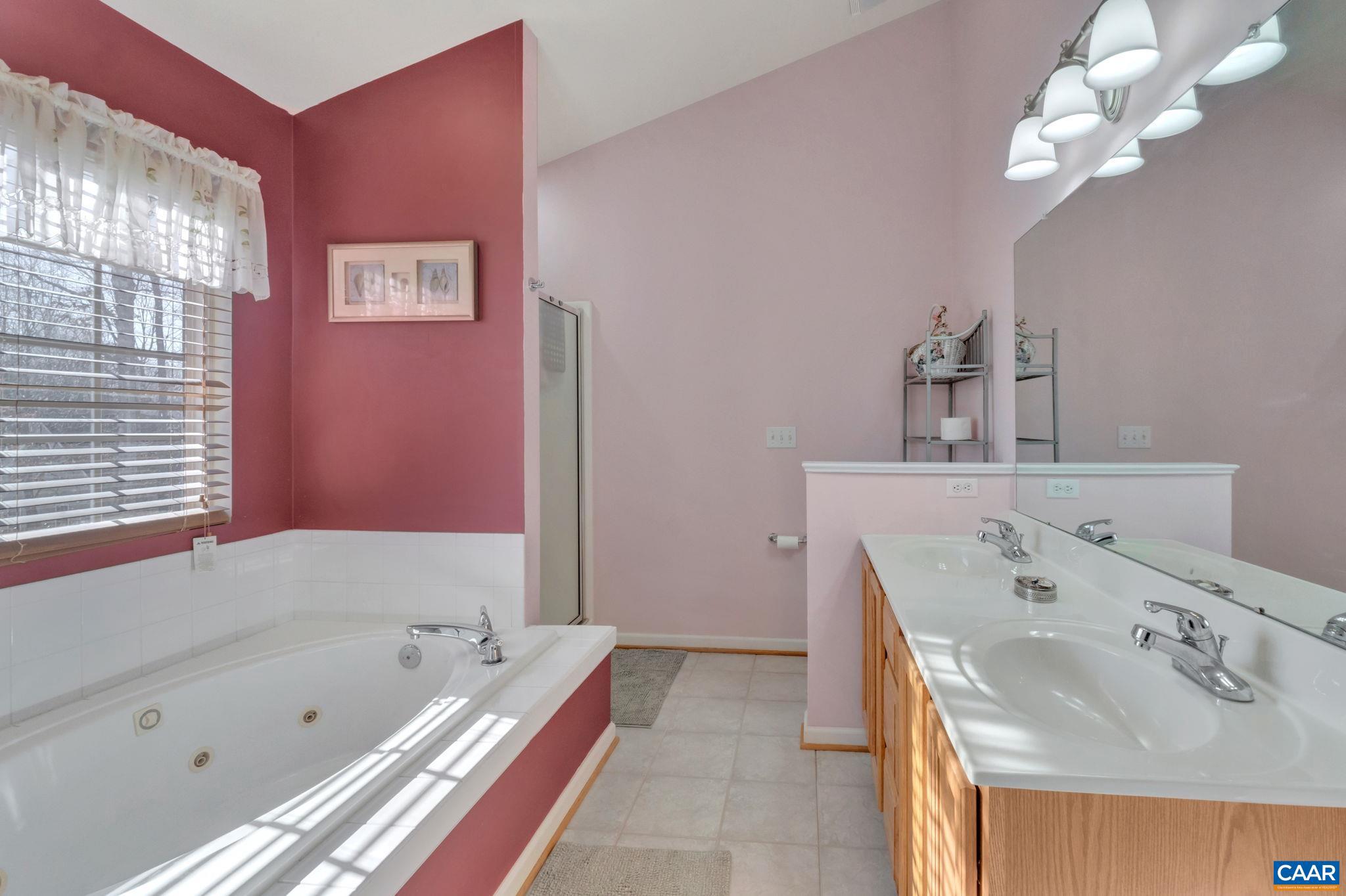 LAKE MONTICELLO - Residential