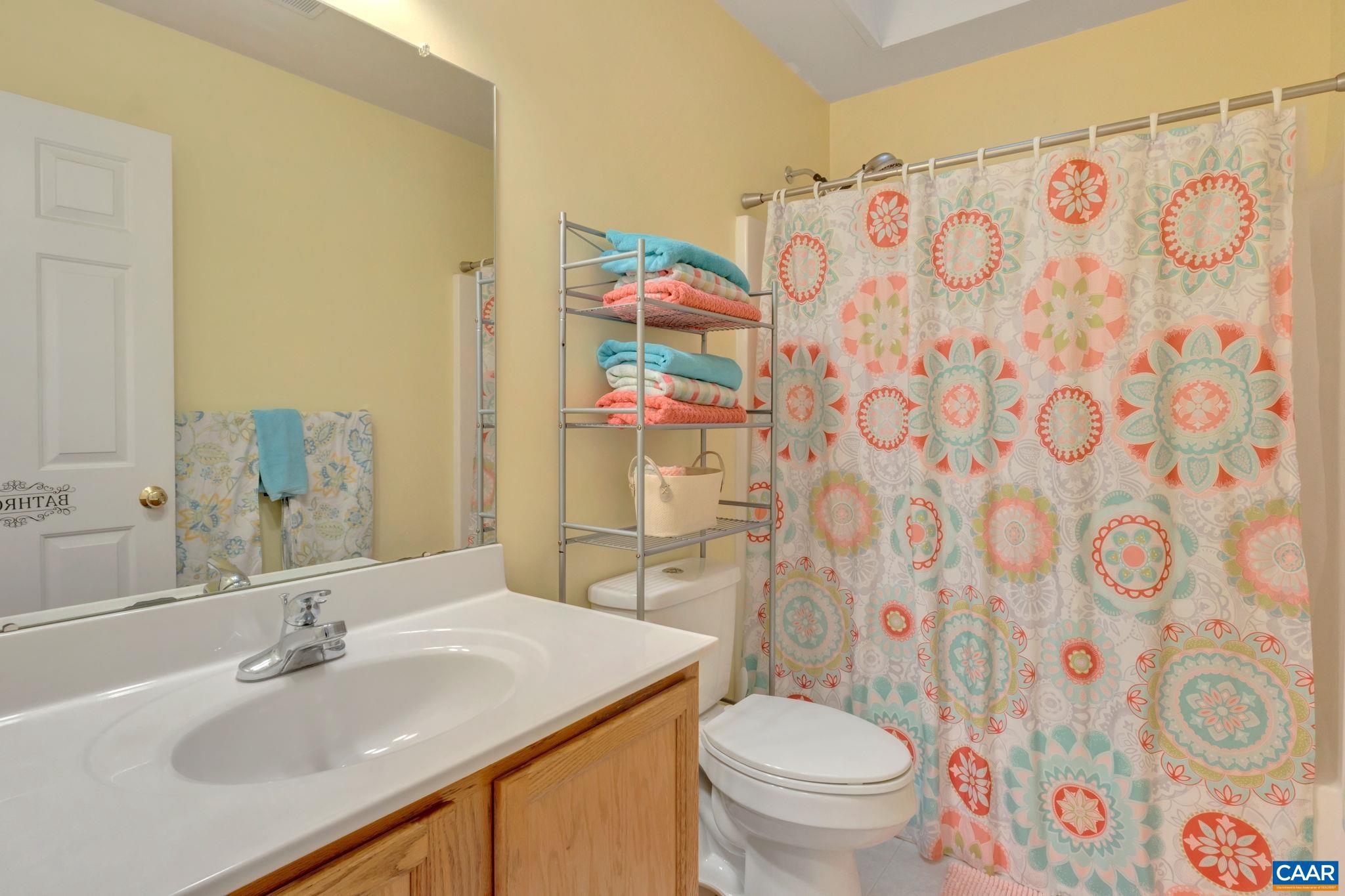 LAKE MONTICELLO - Residential