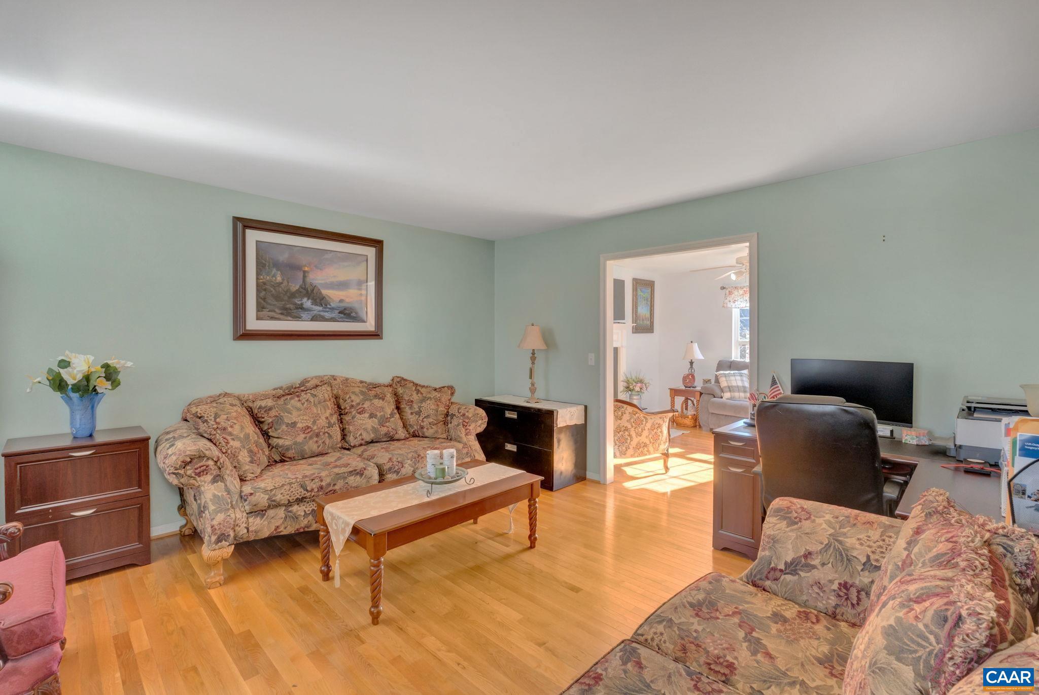 LAKE MONTICELLO - Residential