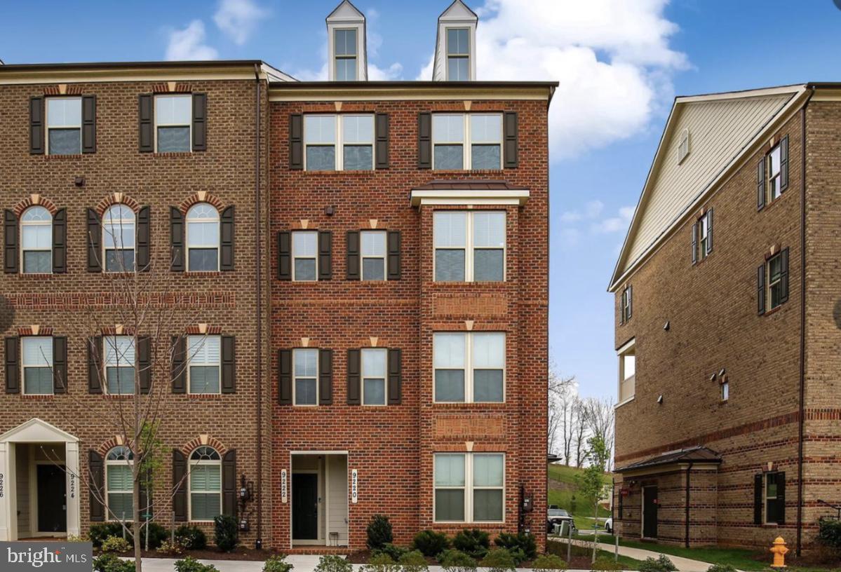 Located in the sought after community of Villages of Urbana, penthouse townhouse condo, with over 2700 SF of living space. 3 bedroom, 2.5 bath. One attached garage, balcony. This is an end unit with extra side windows with natural lights throughout the house Walk to community center with grocery, library, restaurants. Other community amenities include : water park, pool, large gym, indoor sports barn with pickleball/badminton/basketball, outdoor tennis/pickleball courts, walking trails, YMCA with after school activities. Urbana School Districts! Minutes to I-270.