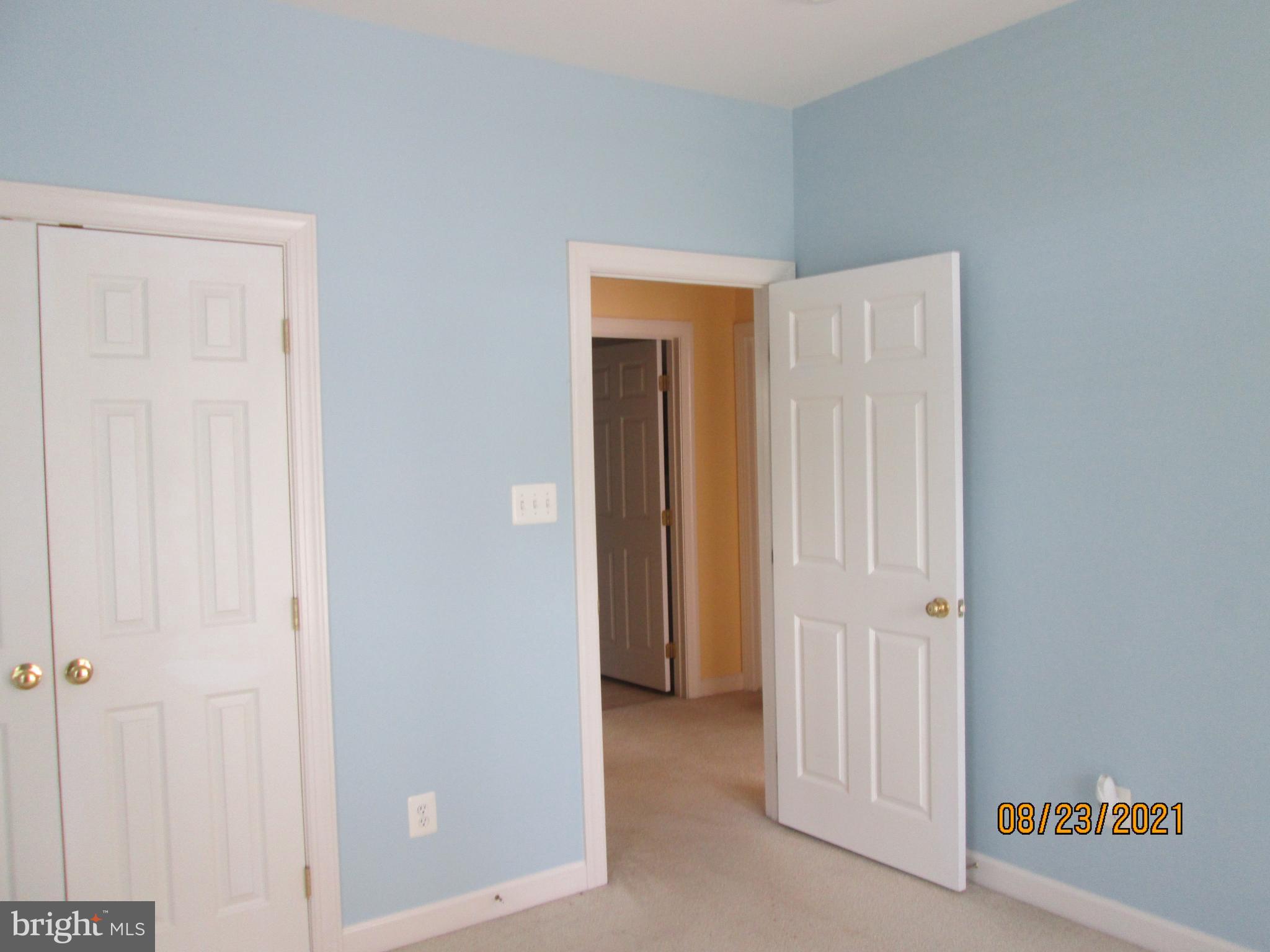 RESIDENCES AT SULLIVAN - Residential Lease