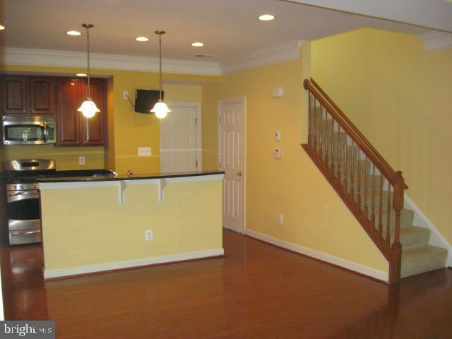 RESIDENCES AT SULLIVAN - Residential Lease