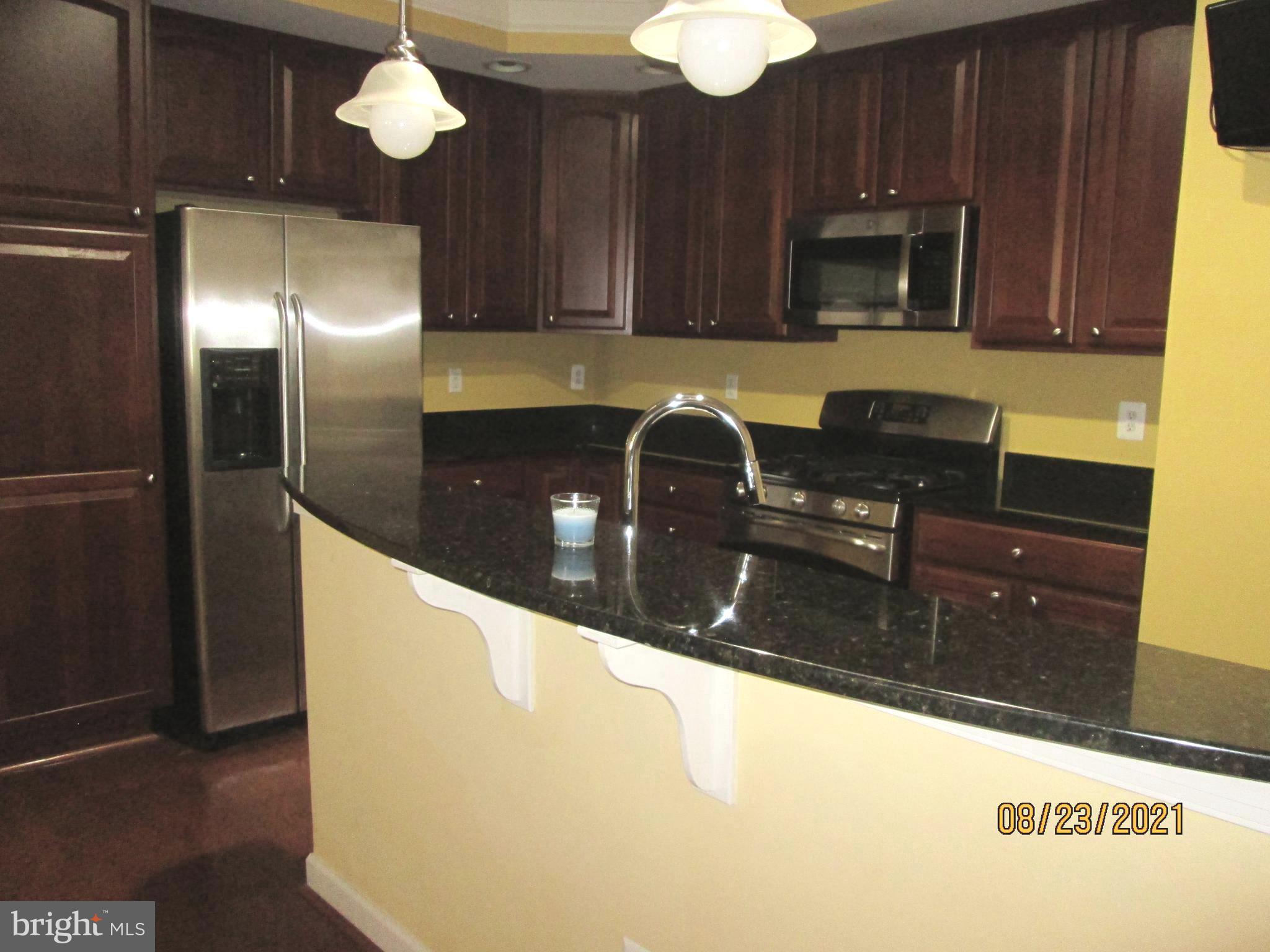 RESIDENCES AT SULLIVAN - Residential Lease