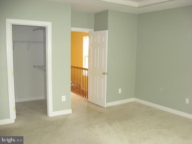 RESIDENCES AT SULLIVAN - Residential Lease