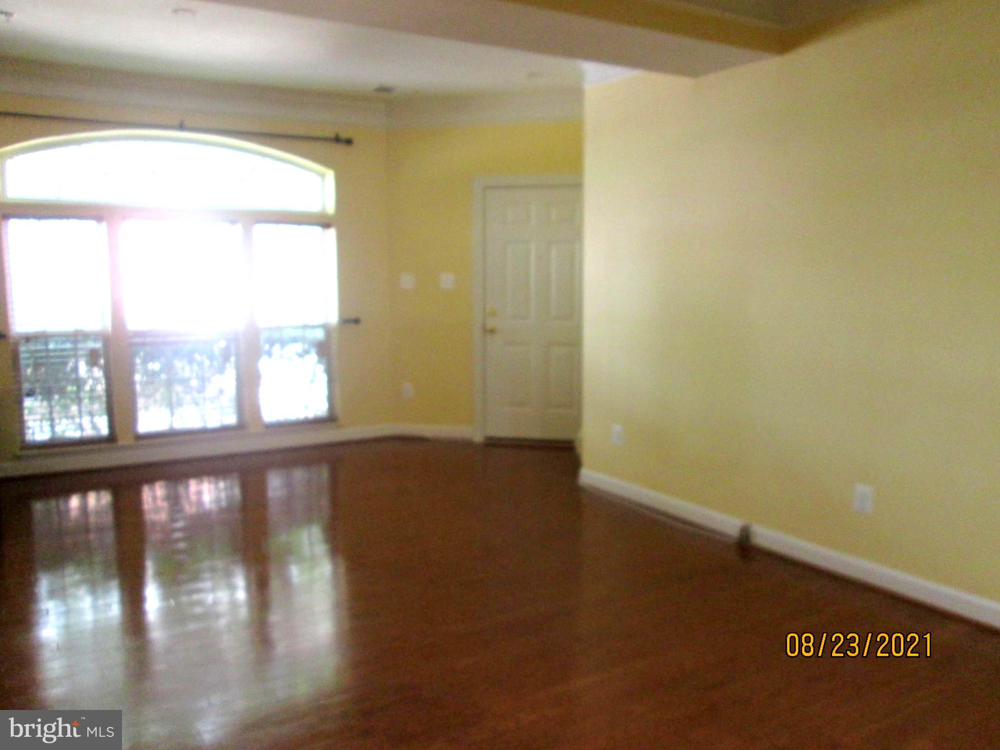 RESIDENCES AT SULLIVAN - Residential Lease